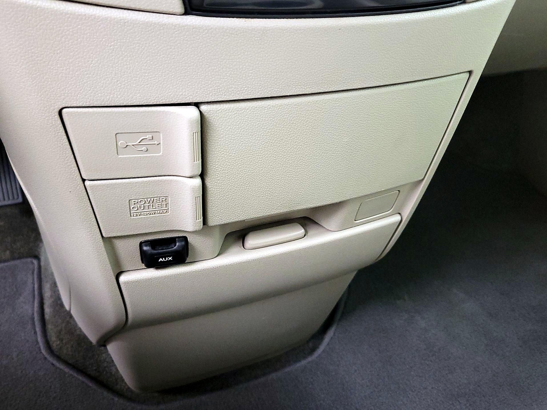 Thumbnail: 2014 Honda Odyssey - 18