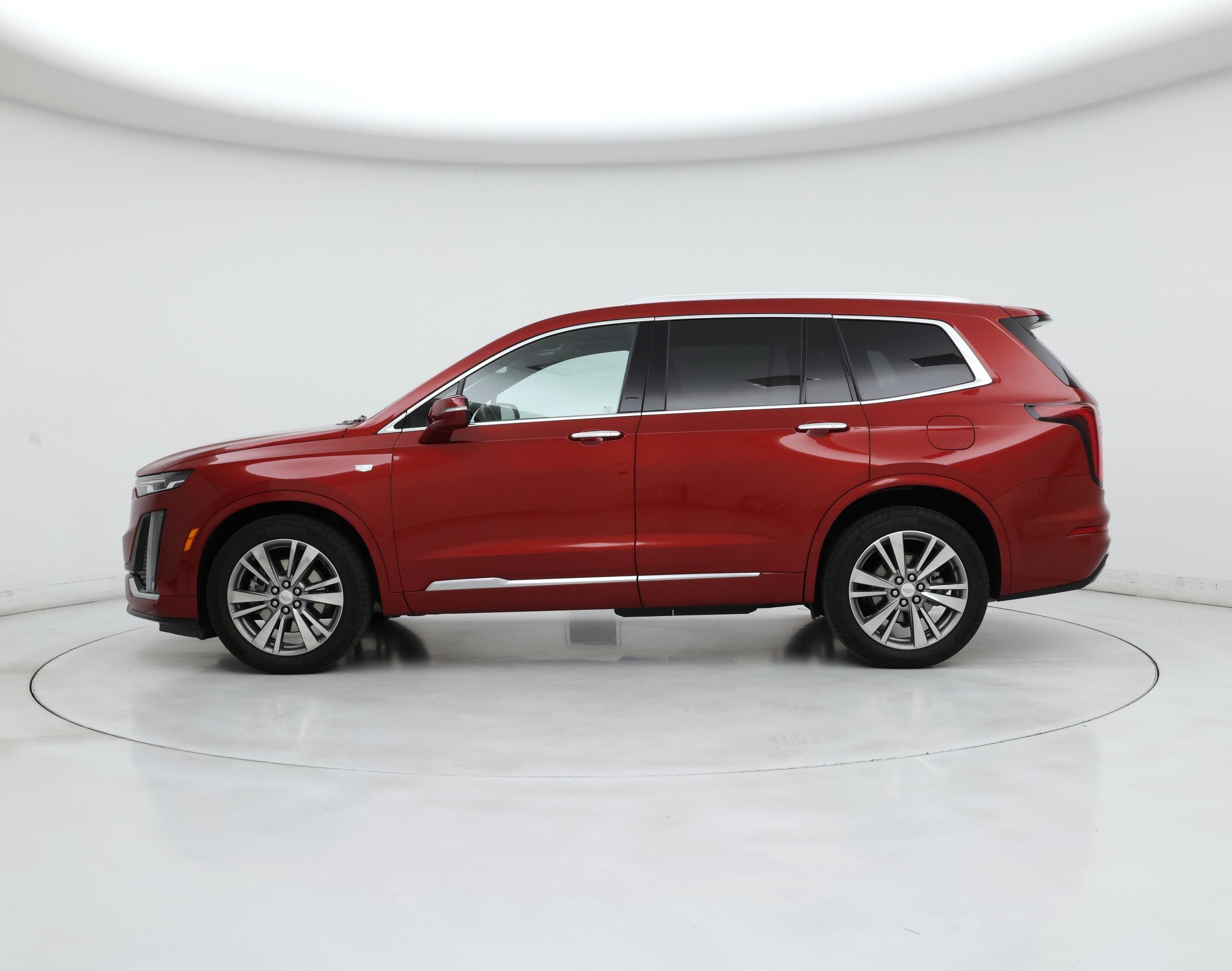 Thumbnail: 2024 Cadillac XT6 - 3