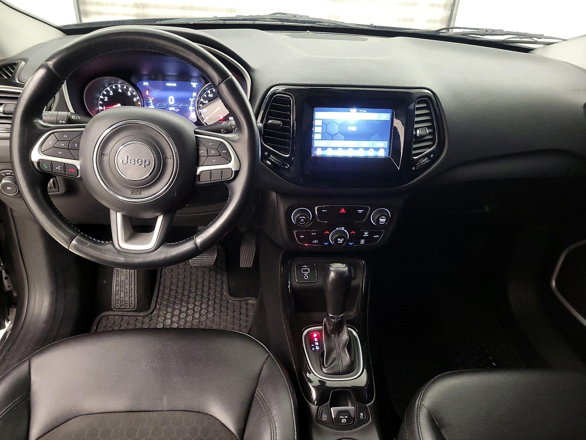 Thumbnail: 2019 Jeep Compass - 9