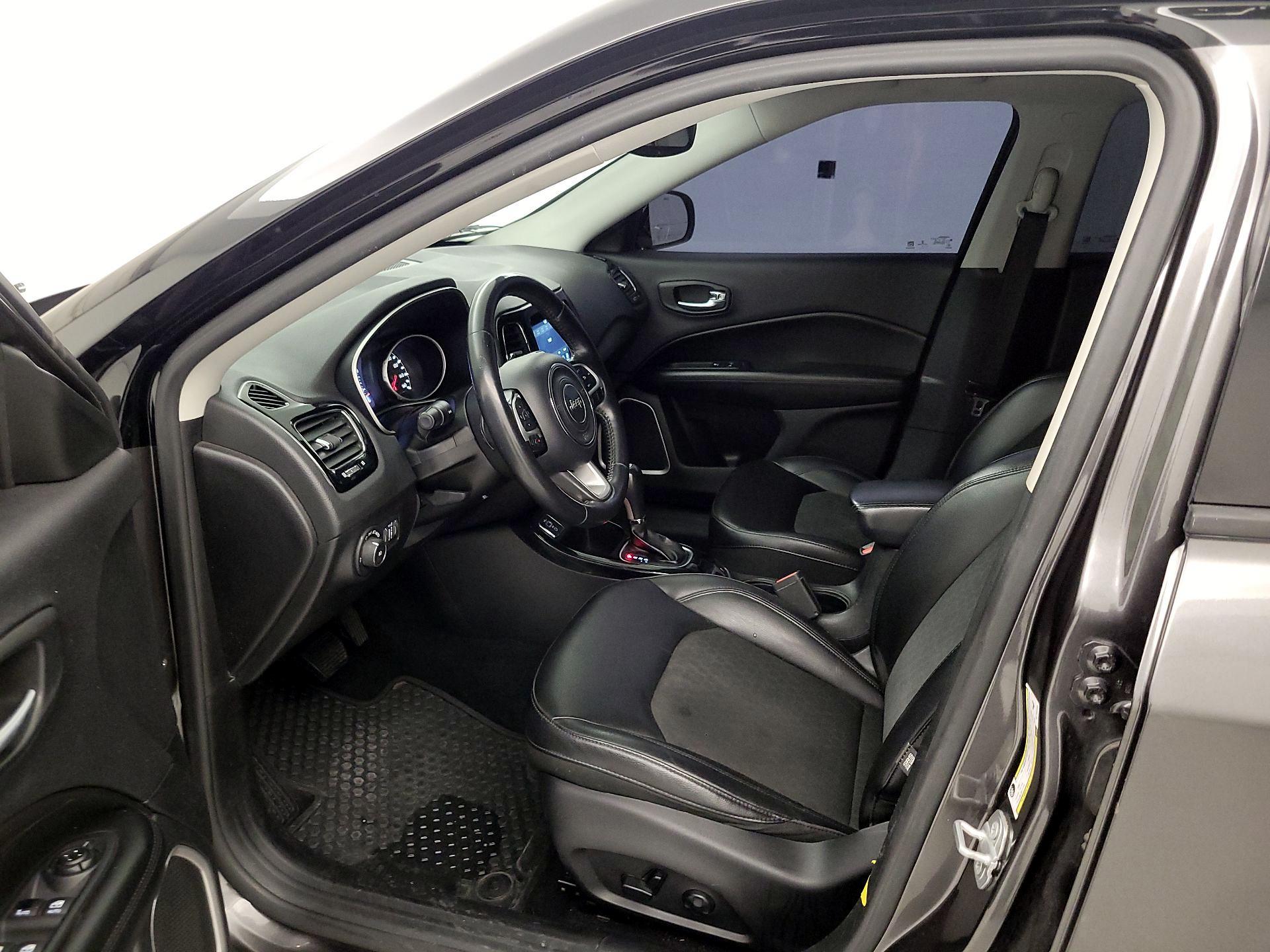 Thumbnail: 2019 Jeep Compass - 11