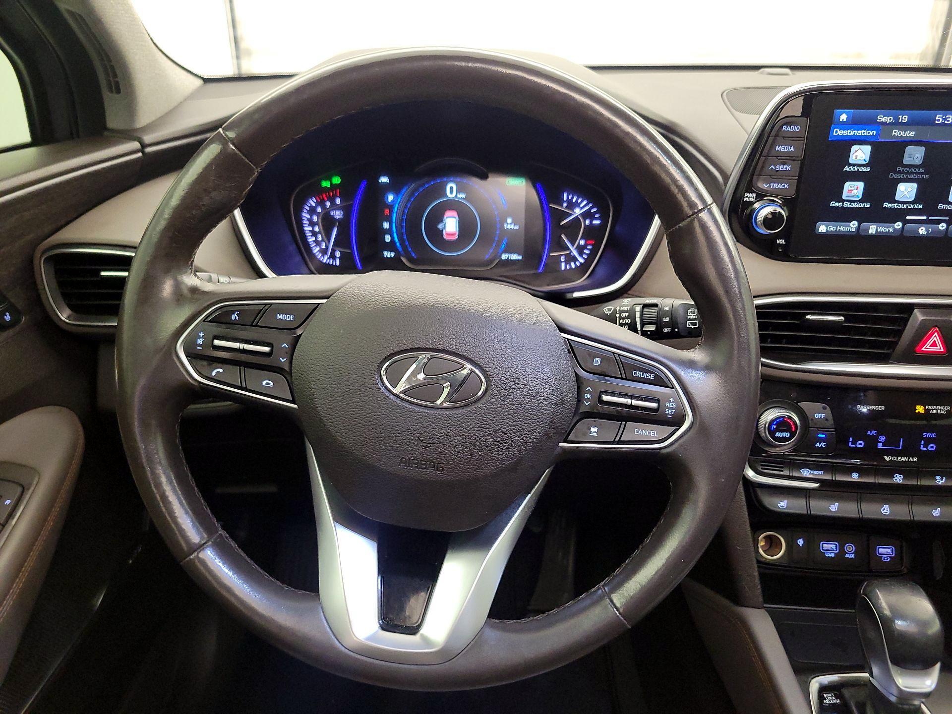 Thumbnail: 2019 Hyundai Santa Fe - 10