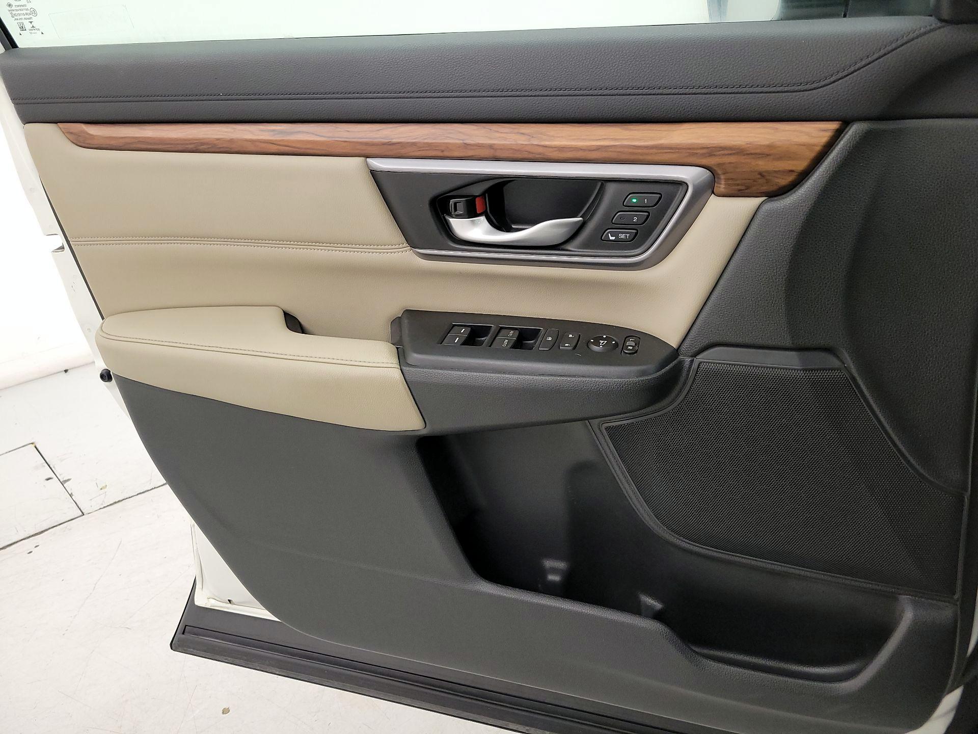 Thumbnail: 2017 Honda CR-V - 12
