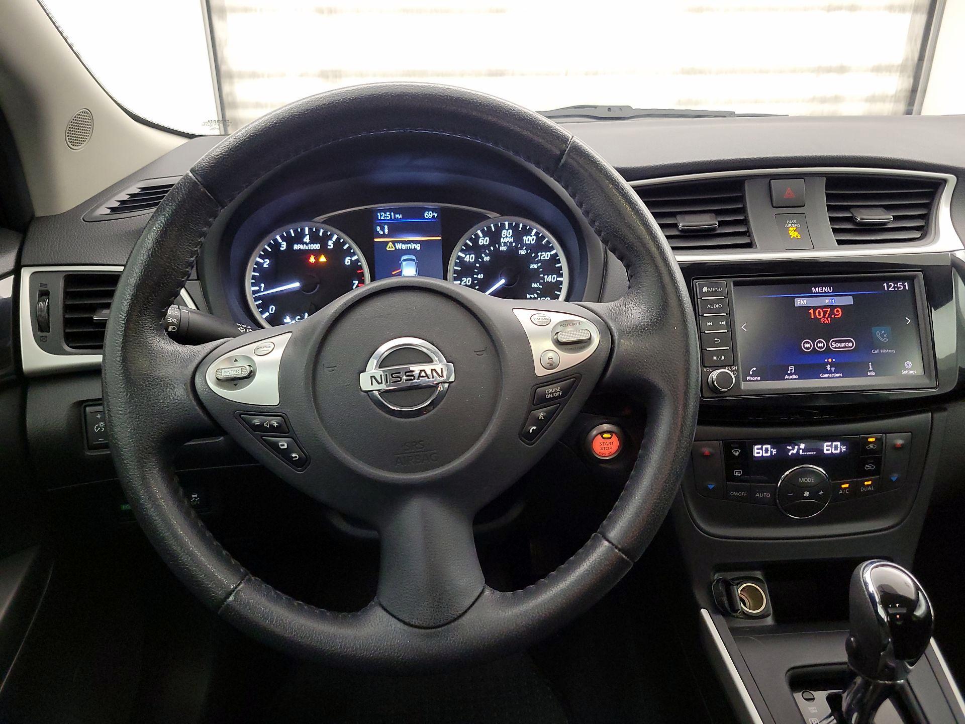Thumbnail: 2019 Nissan Sentra - 10
