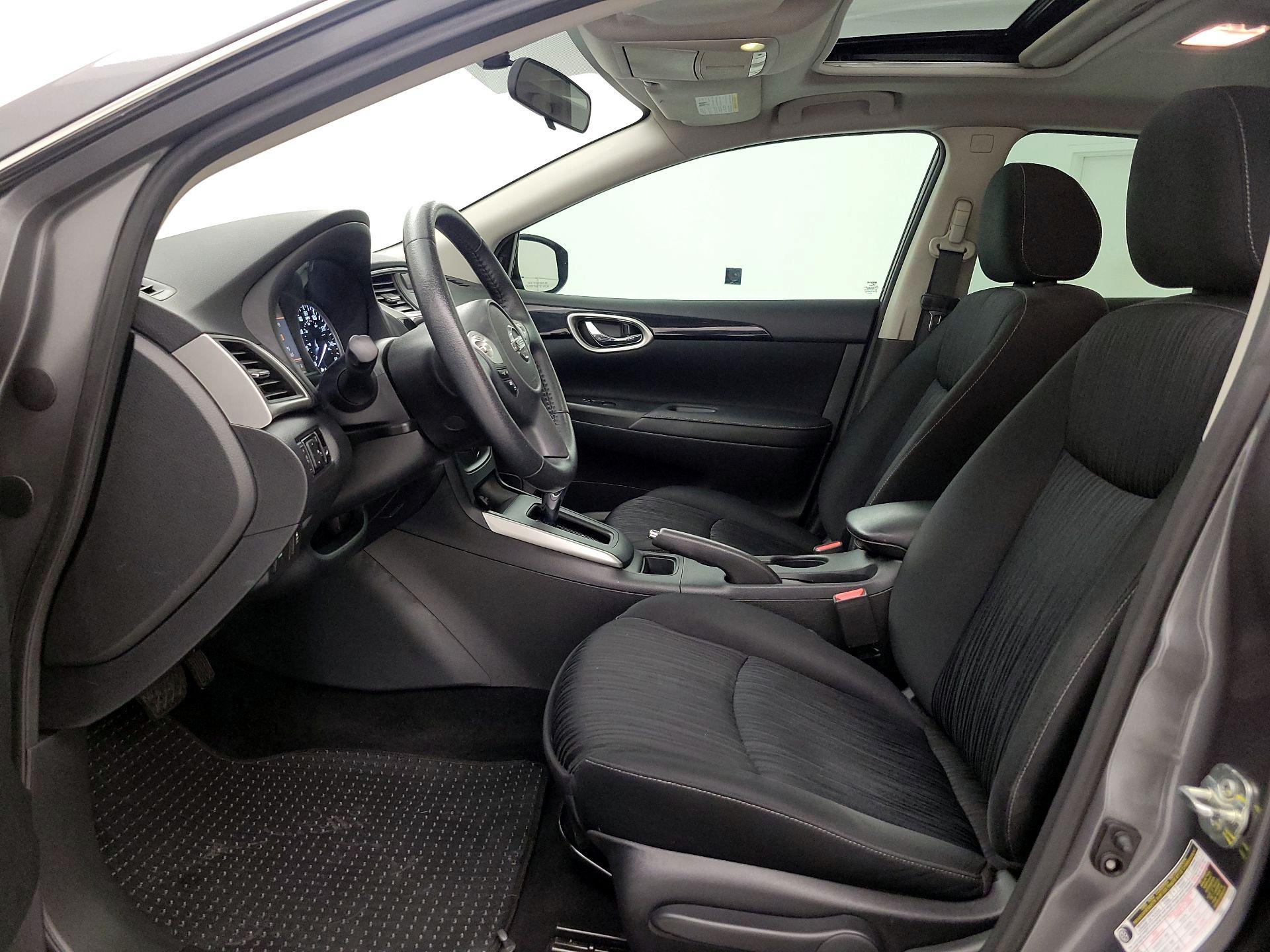Thumbnail: 2019 Nissan Sentra - 11