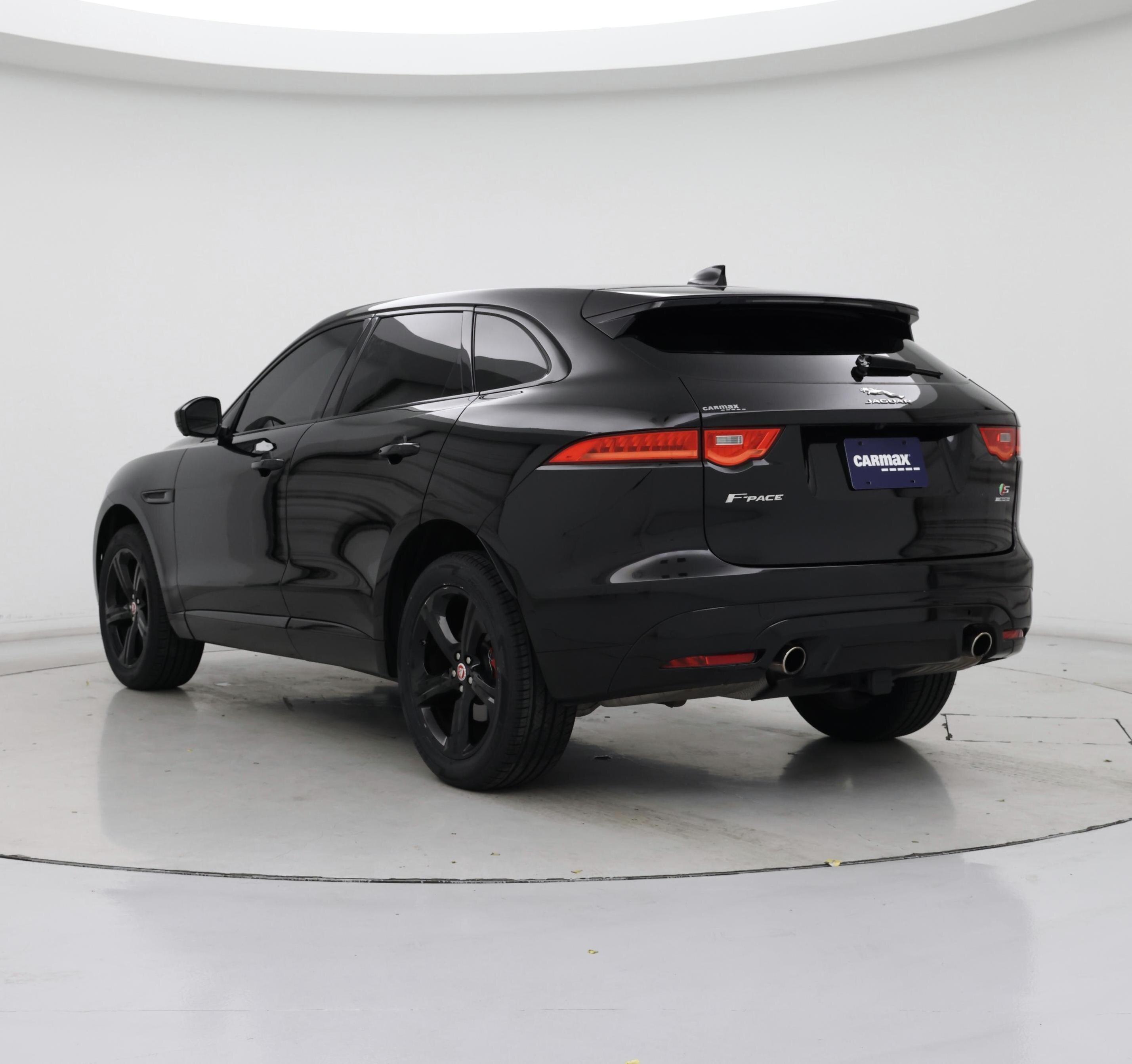 Thumbnail: 2019 Jaguar F-Pace - 2