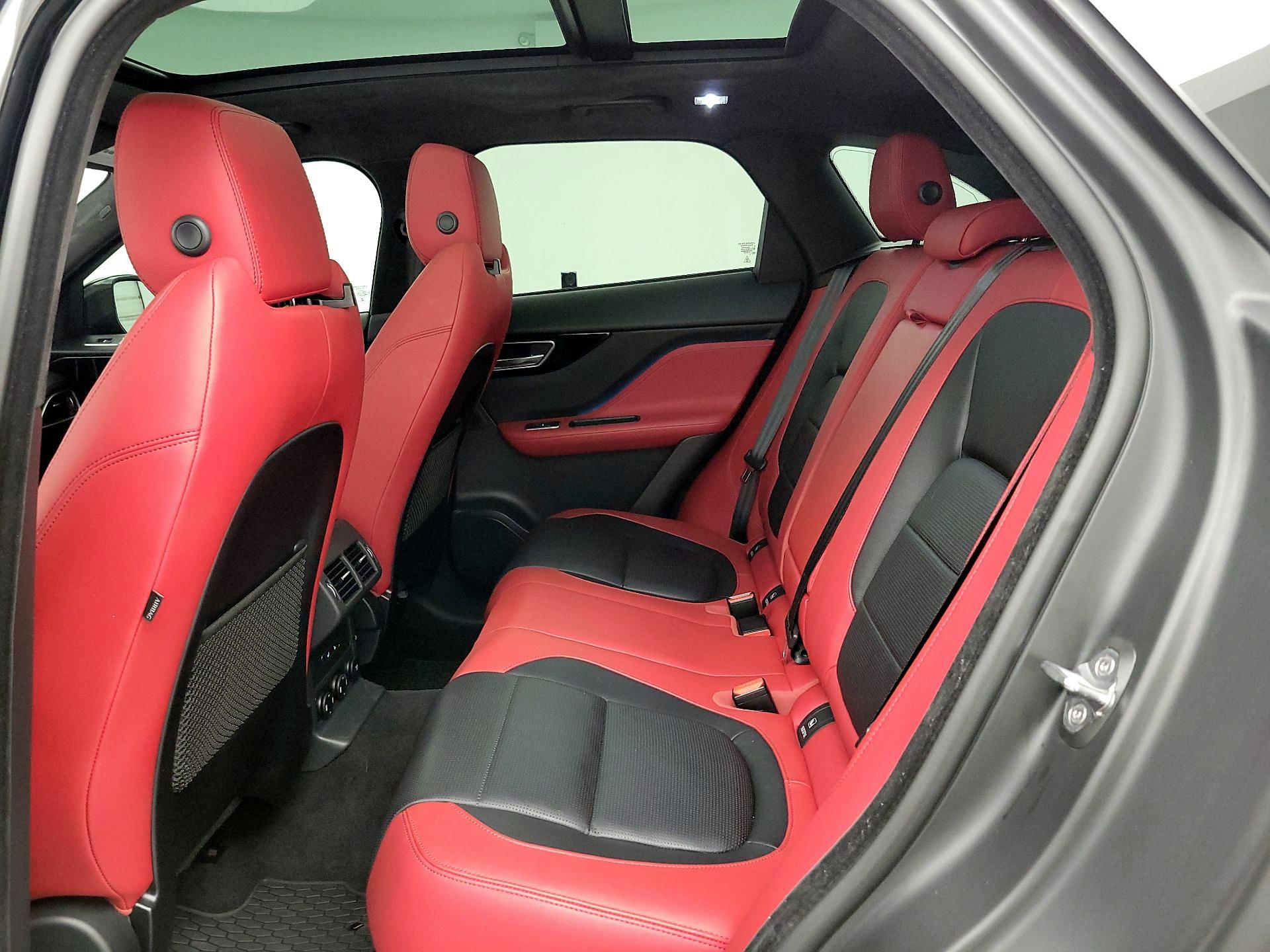Thumbnail: 2019 Jaguar F-Pace - 19