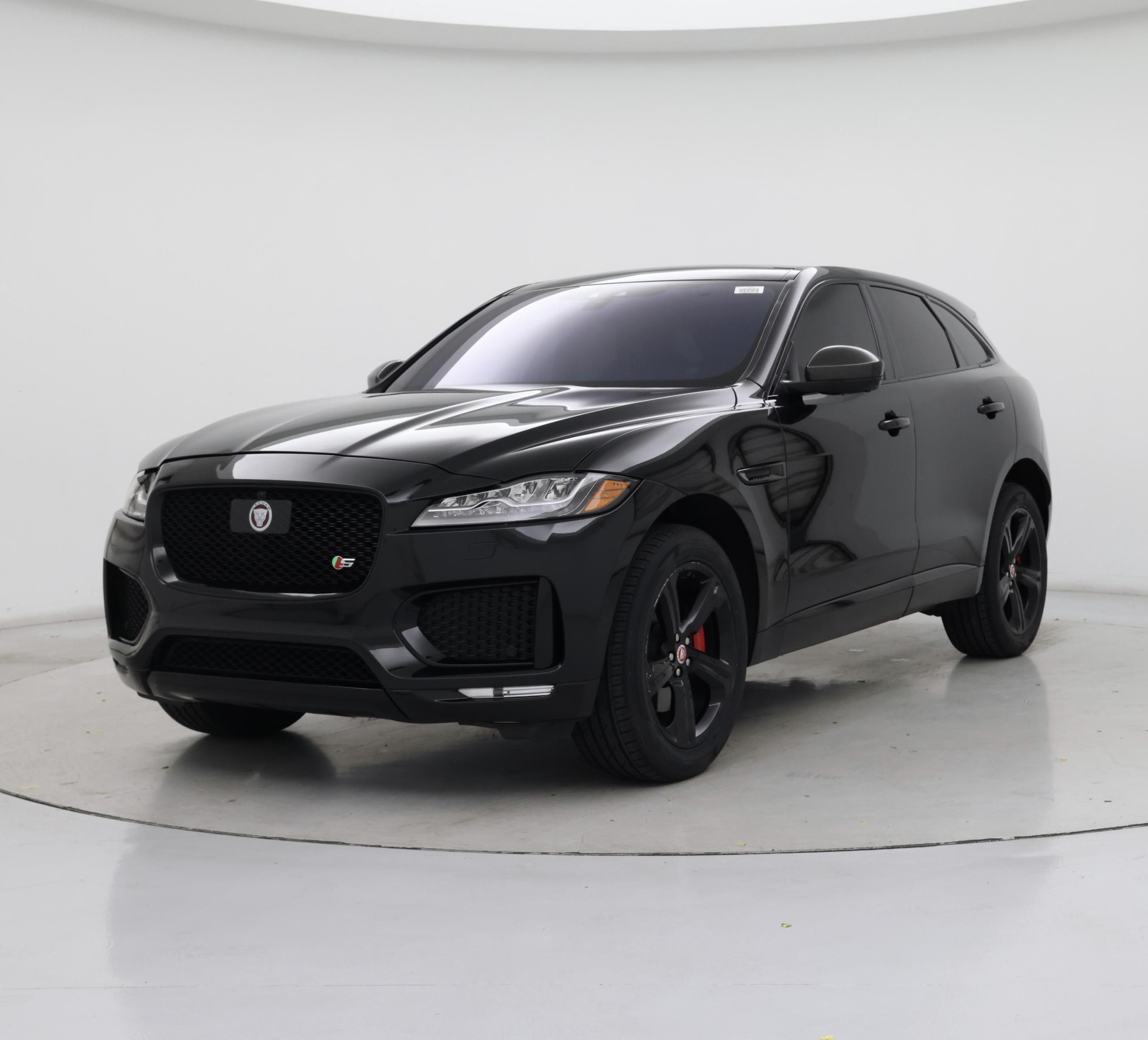 Thumbnail: 2019 Jaguar F-Pace - 4