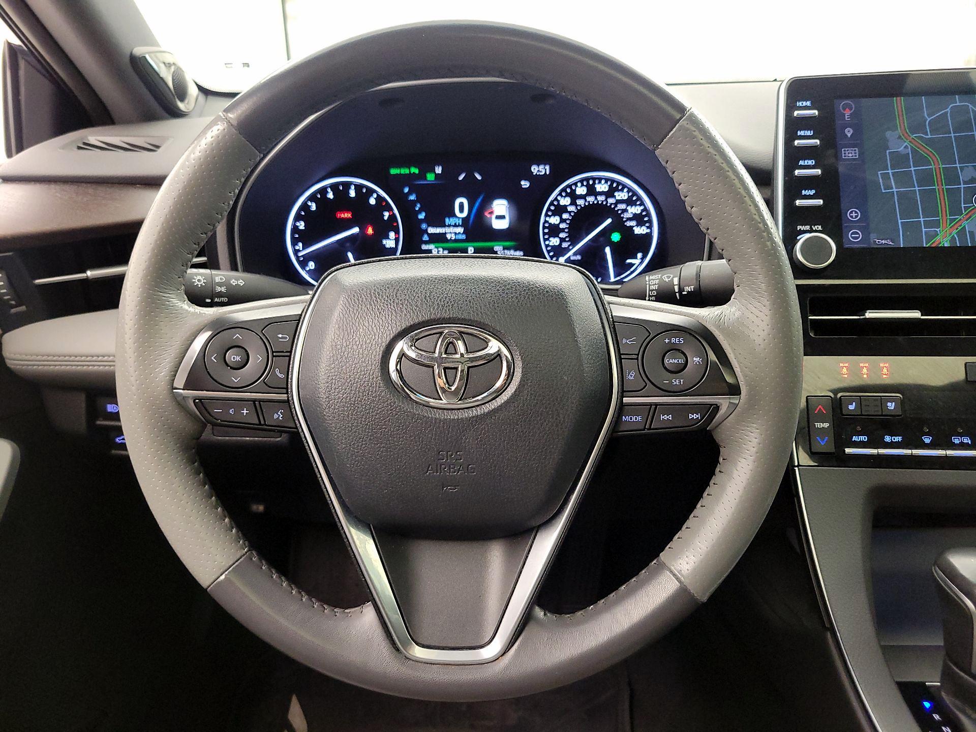 Thumbnail: 2020 Toyota Avalon - 10