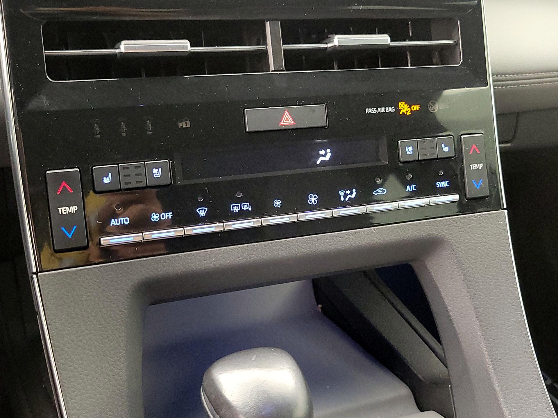 Thumbnail: 2020 Toyota Avalon - 17