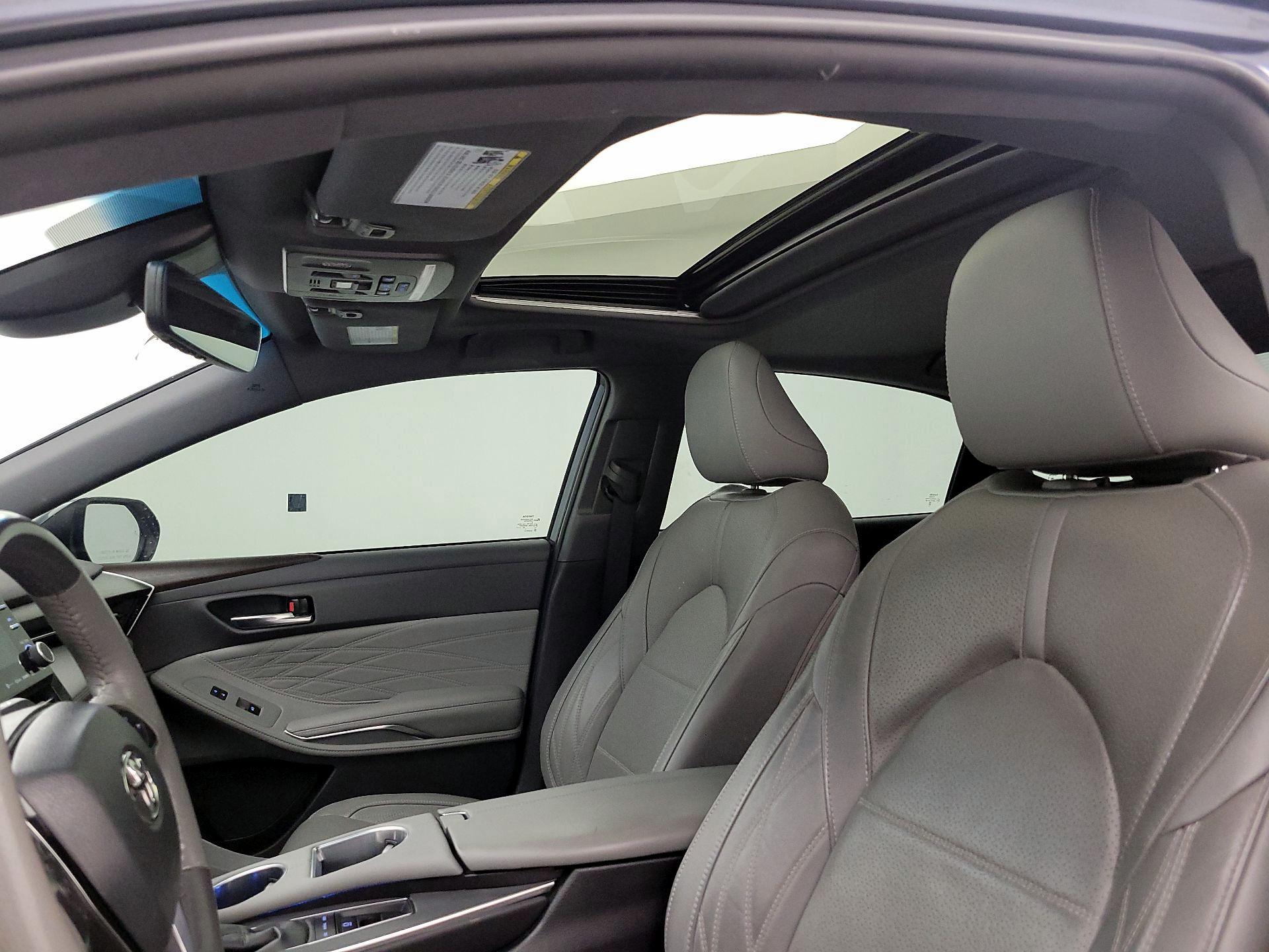 Thumbnail: 2020 Toyota Avalon - 19