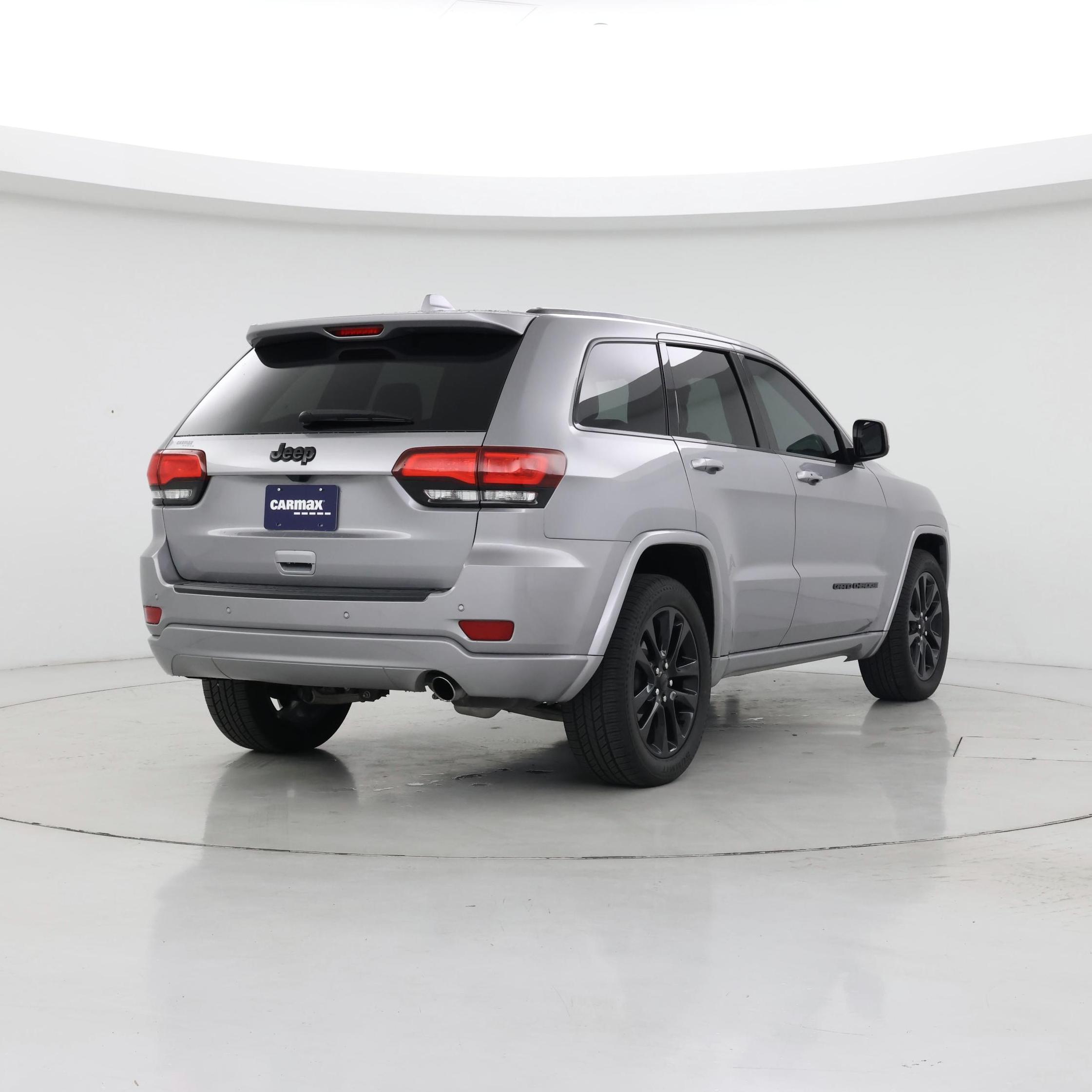 Thumbnail: 2019 Jeep Grand Cherokee - 8