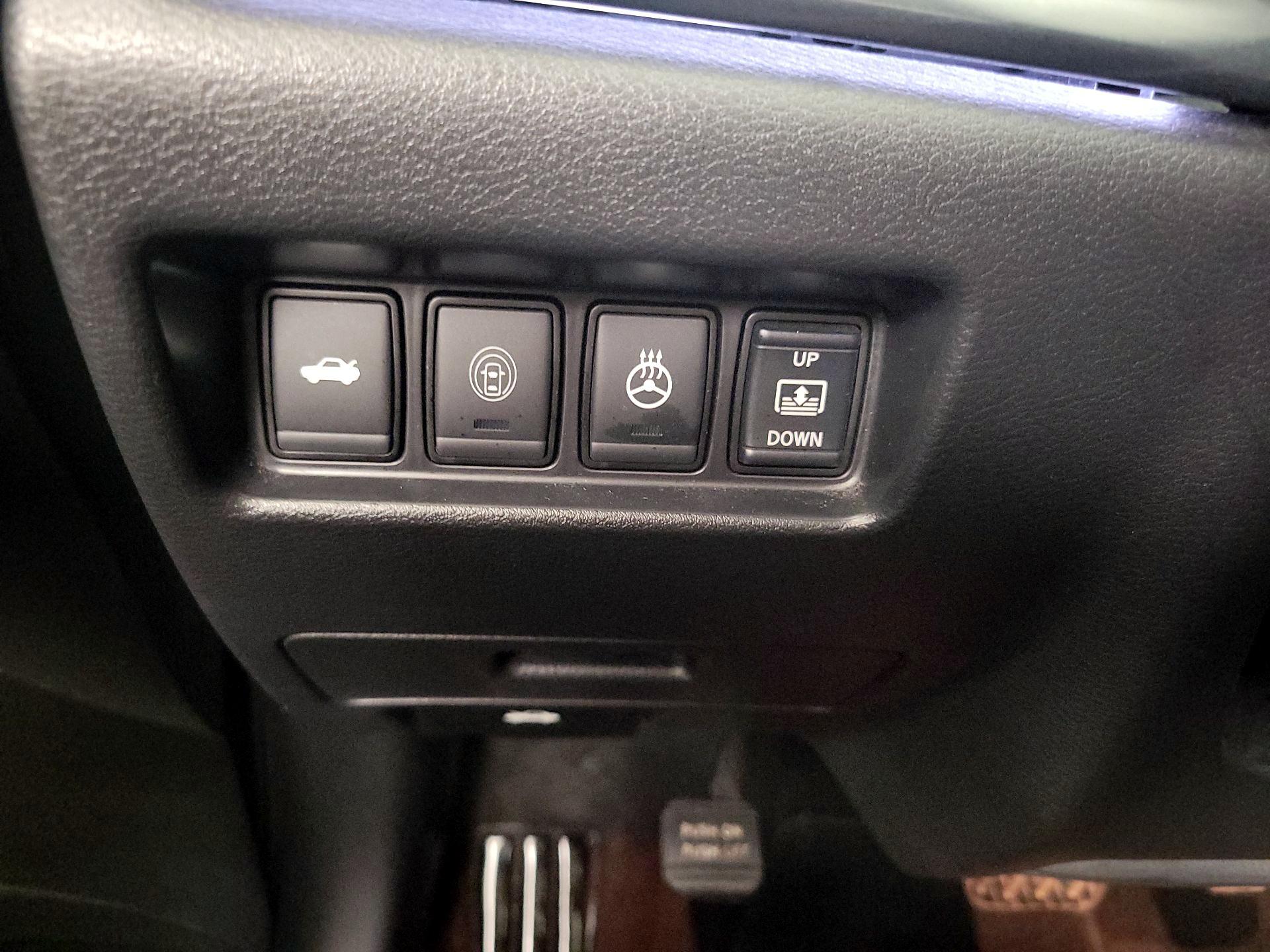 Thumbnail: 2020 Nissan Maxima - 13