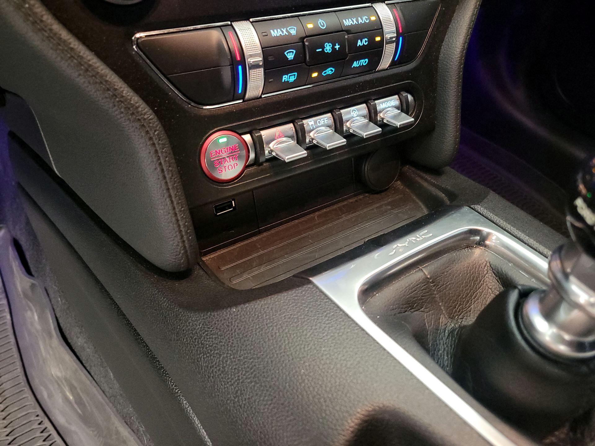 Thumbnail: 2022 Ford Mustang - 18
