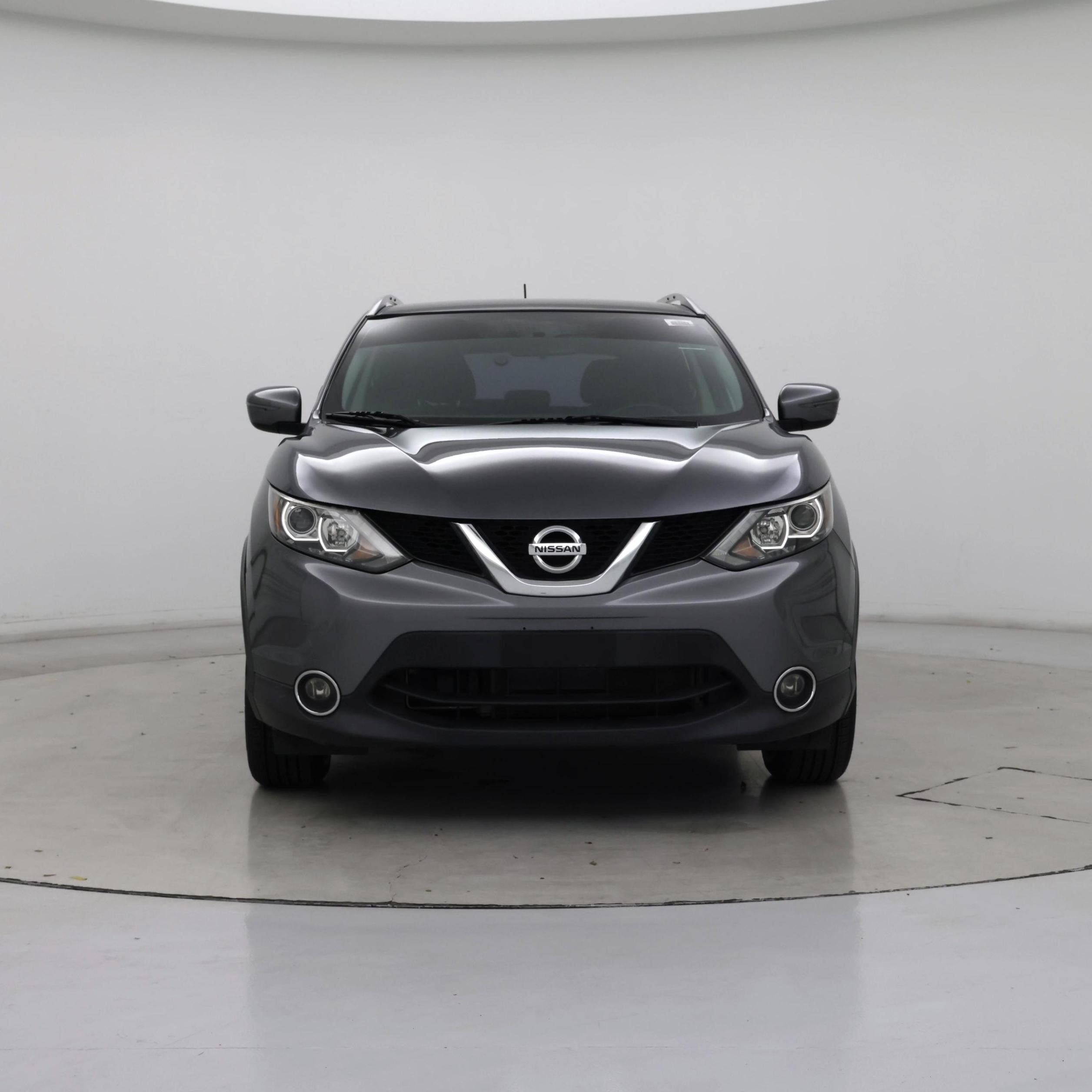 Thumbnail: 2017 Nissan Rogue Sport - 5