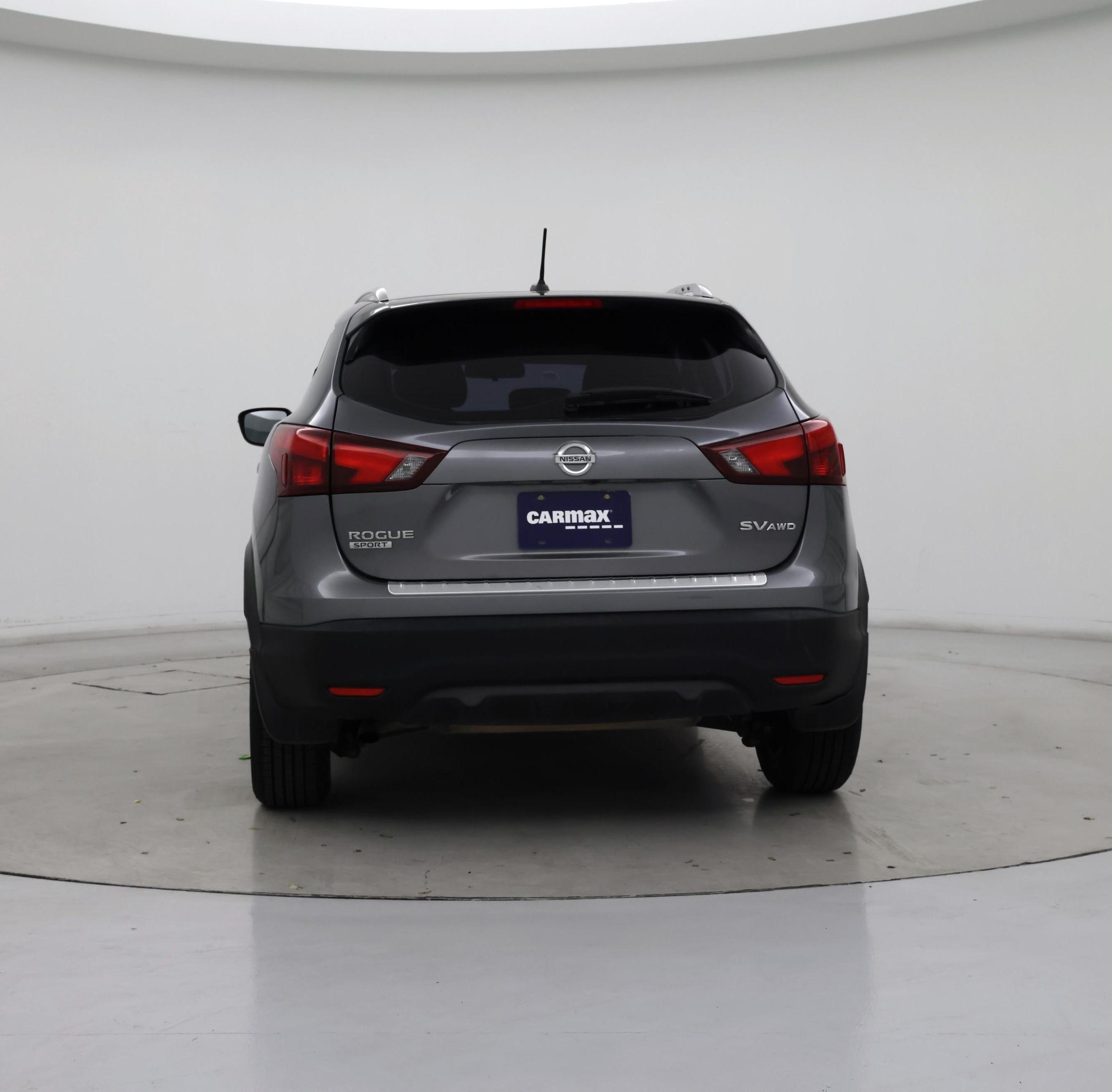 Thumbnail: 2017 Nissan Rogue Sport - 6