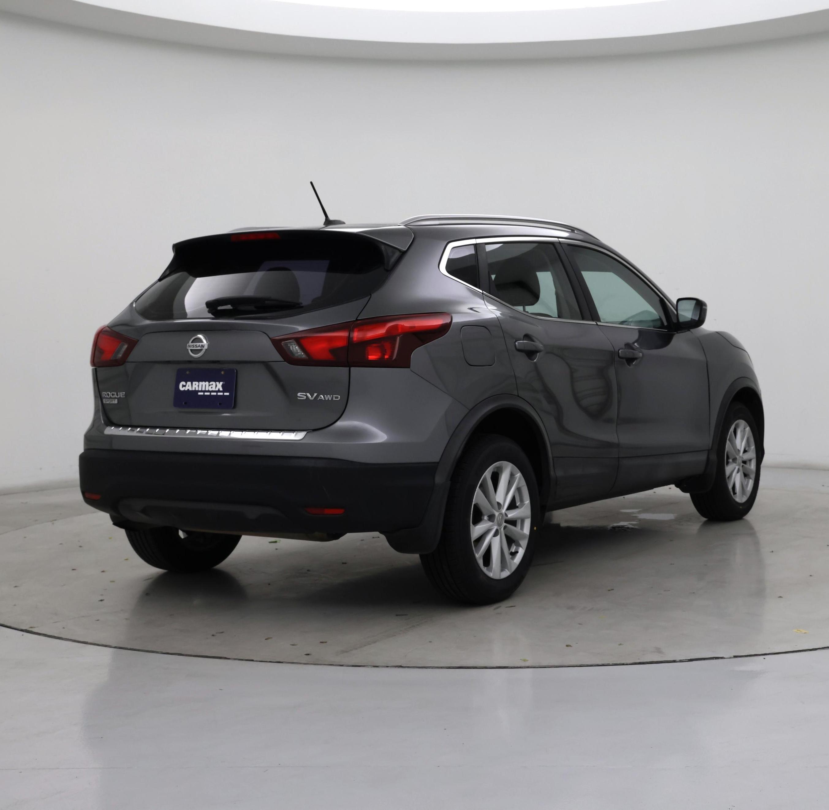 Thumbnail: 2017 Nissan Rogue Sport - 8