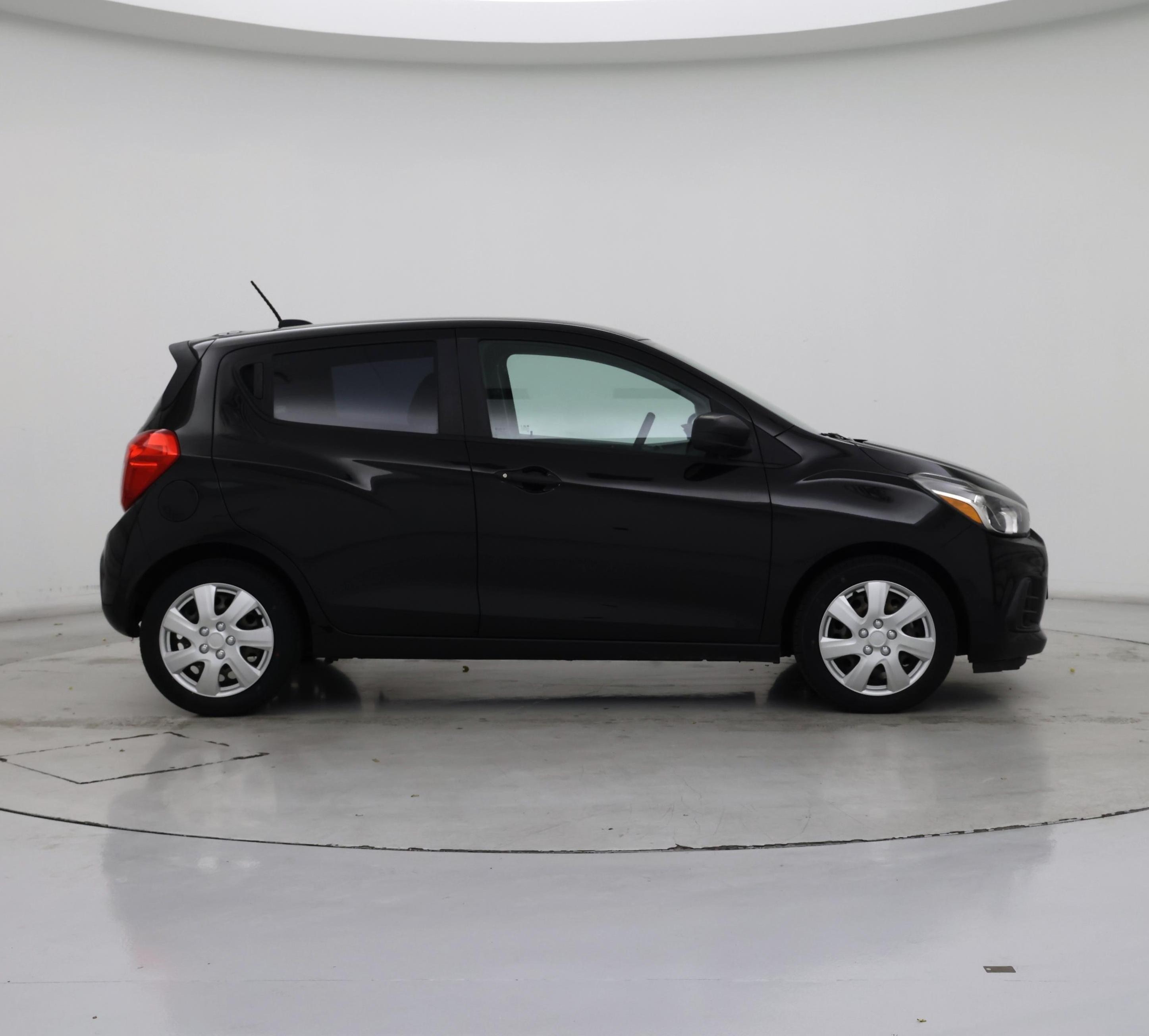 Thumbnail: 2017 Chevrolet Spark - 7
