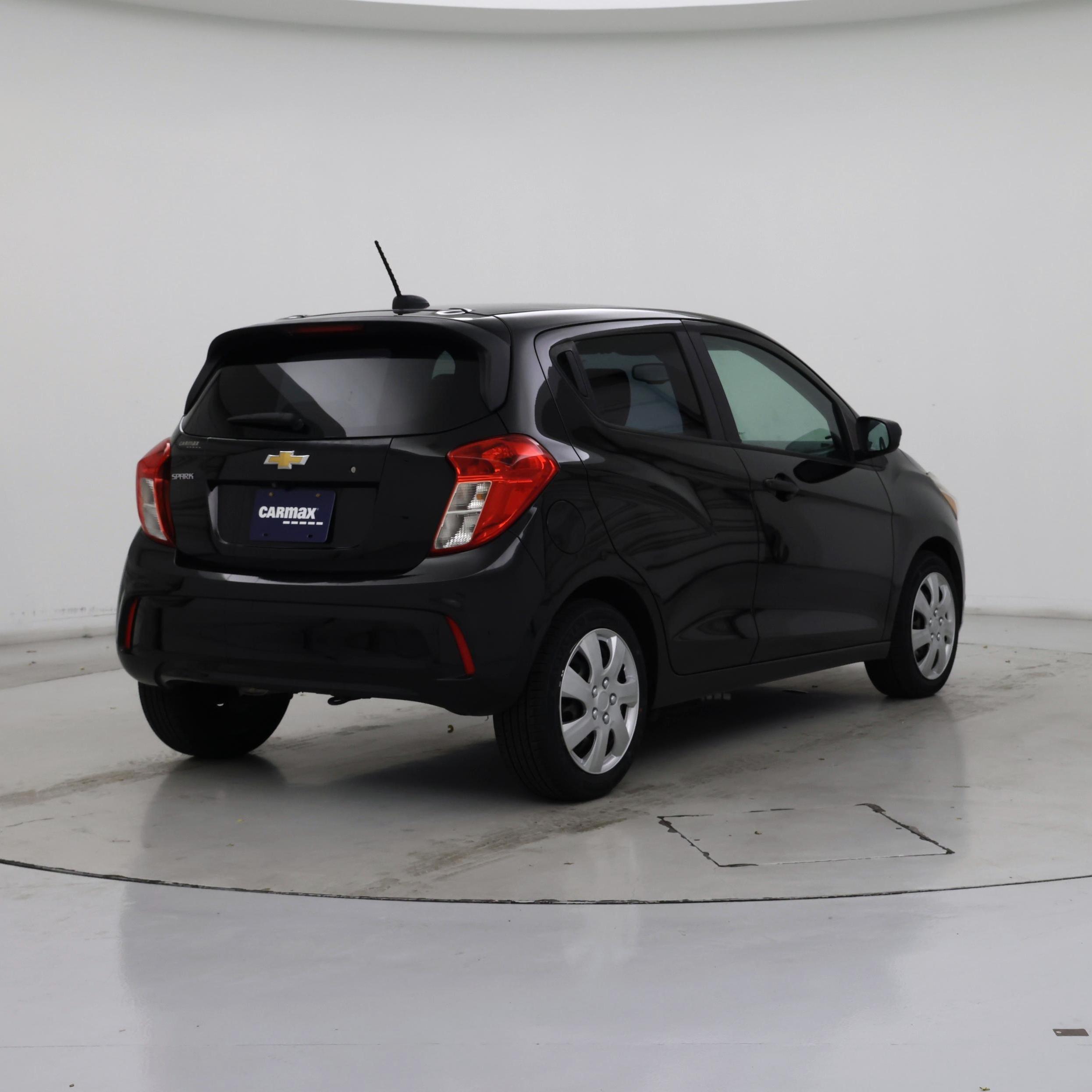 Thumbnail: 2017 Chevrolet Spark - 8