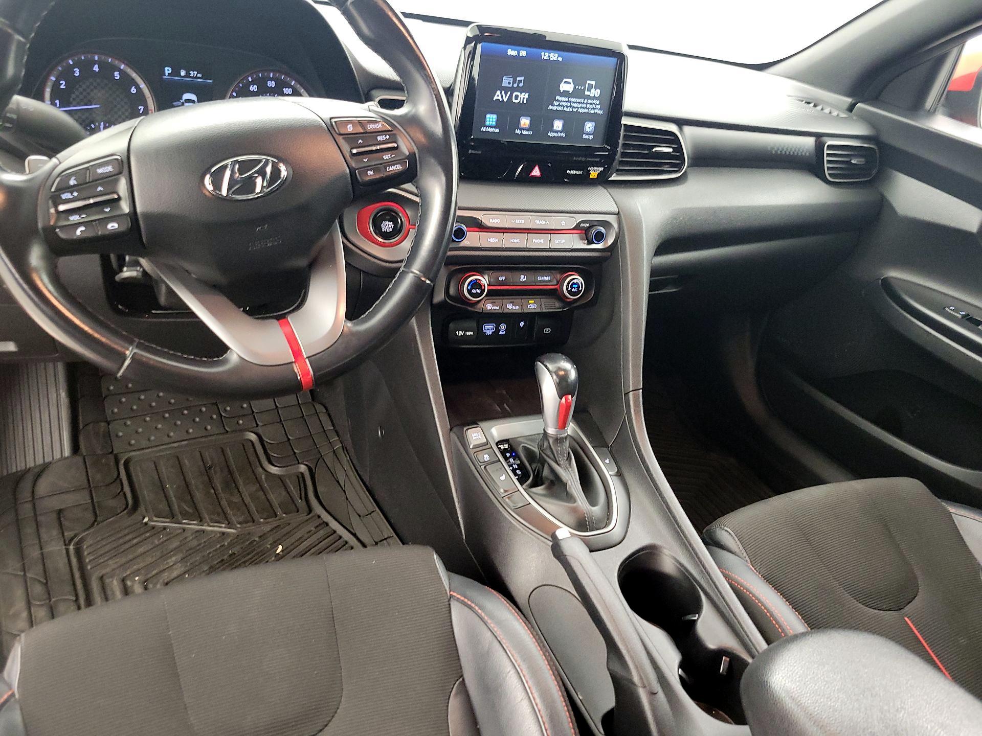 Thumbnail: 2019 Hyundai Veloster - 9
