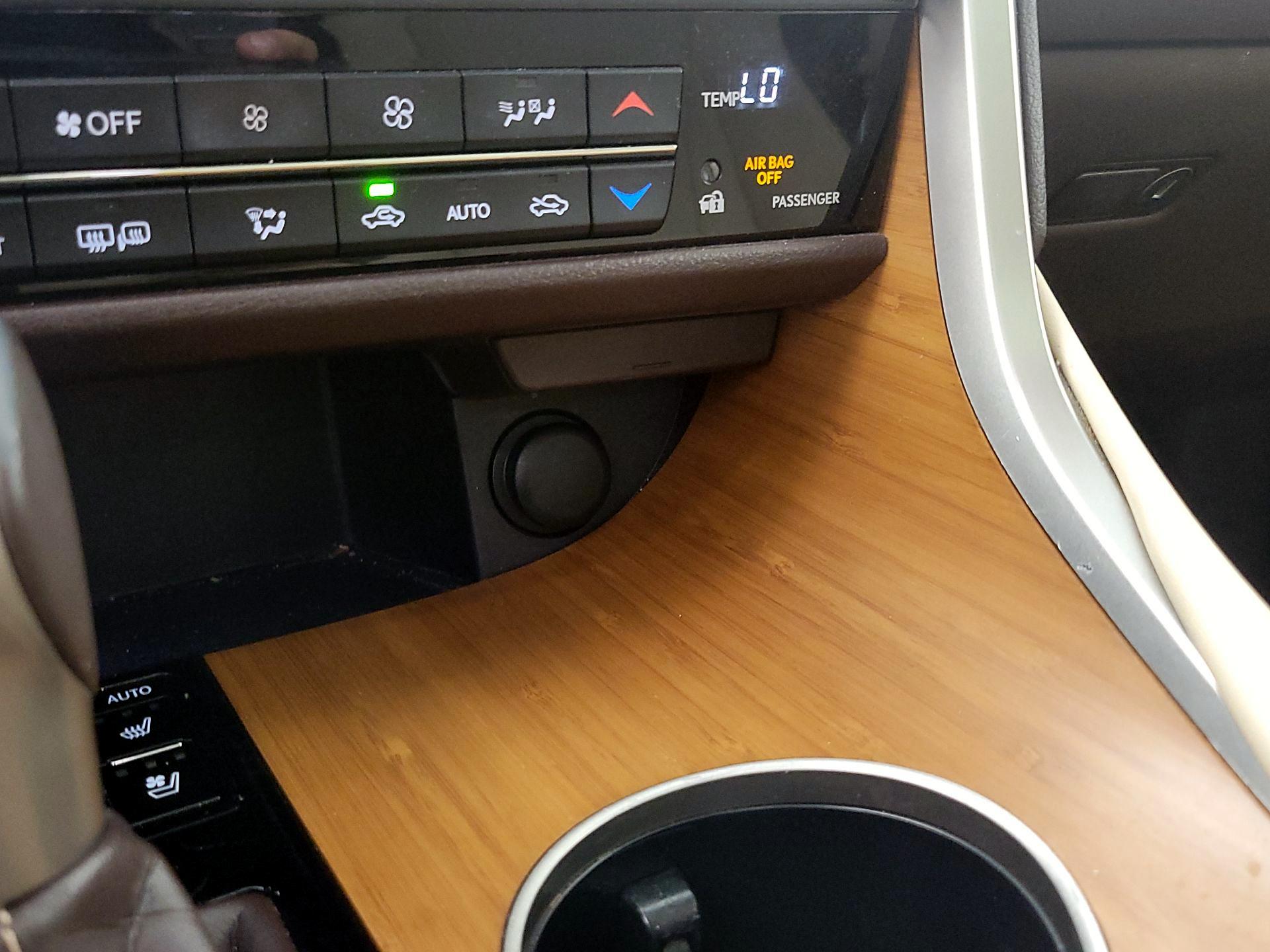 Thumbnail: 2016 Lexus RX - 19