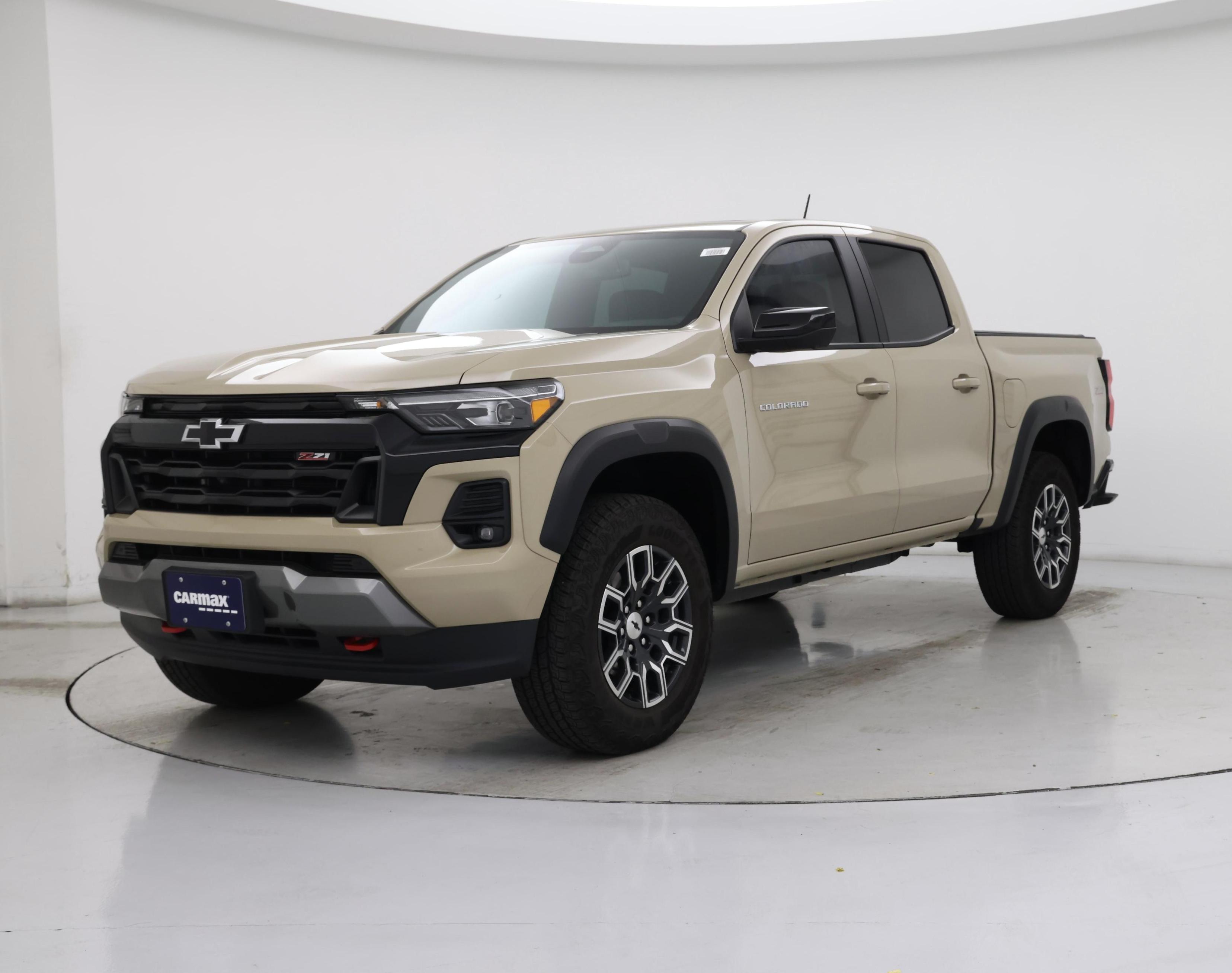 Thumbnail: 2023 Chevrolet Colorado - 4