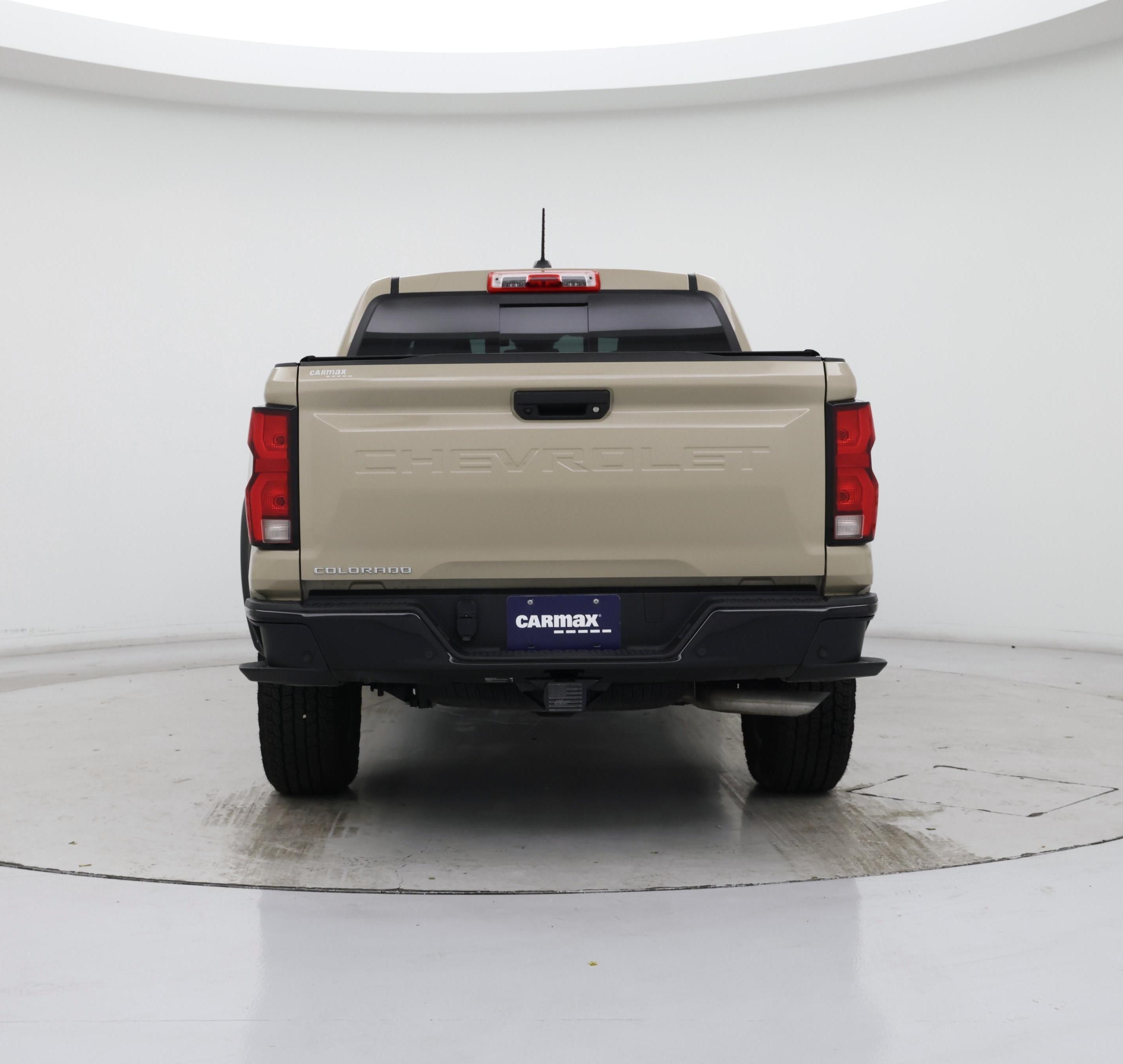 Thumbnail: 2023 Chevrolet Colorado - 6
