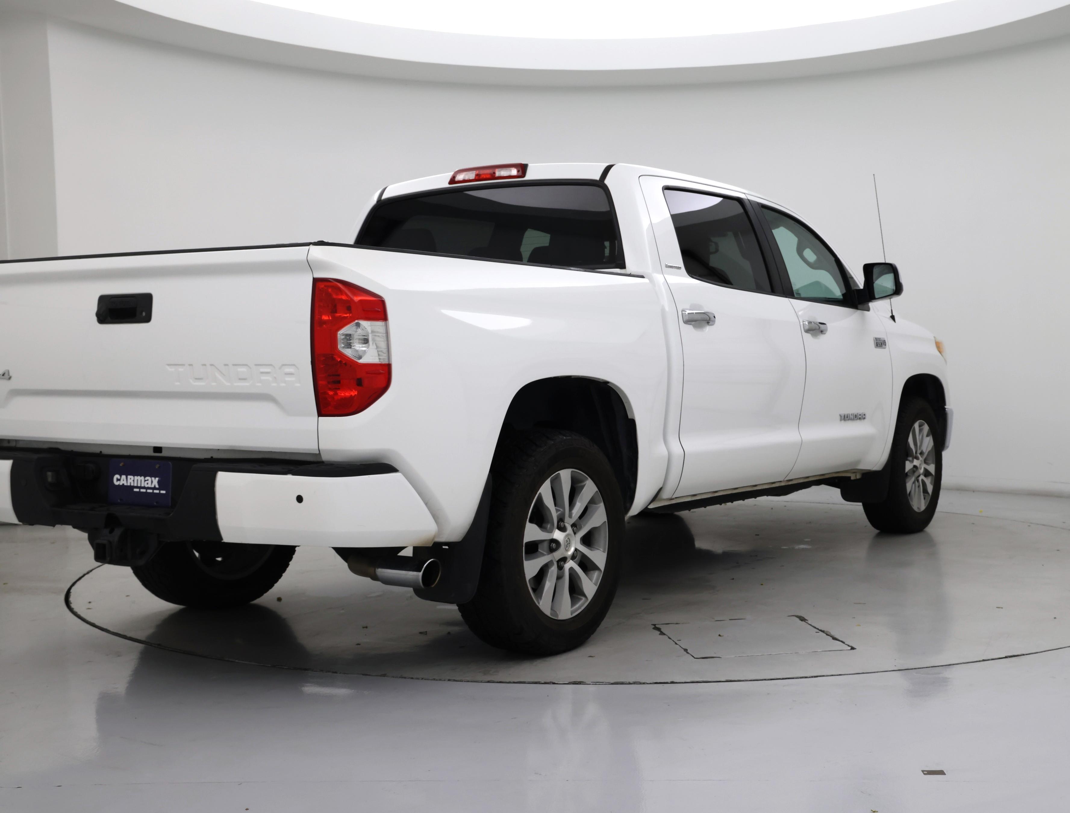 Thumbnail: 2015 Toyota Tundra - 8