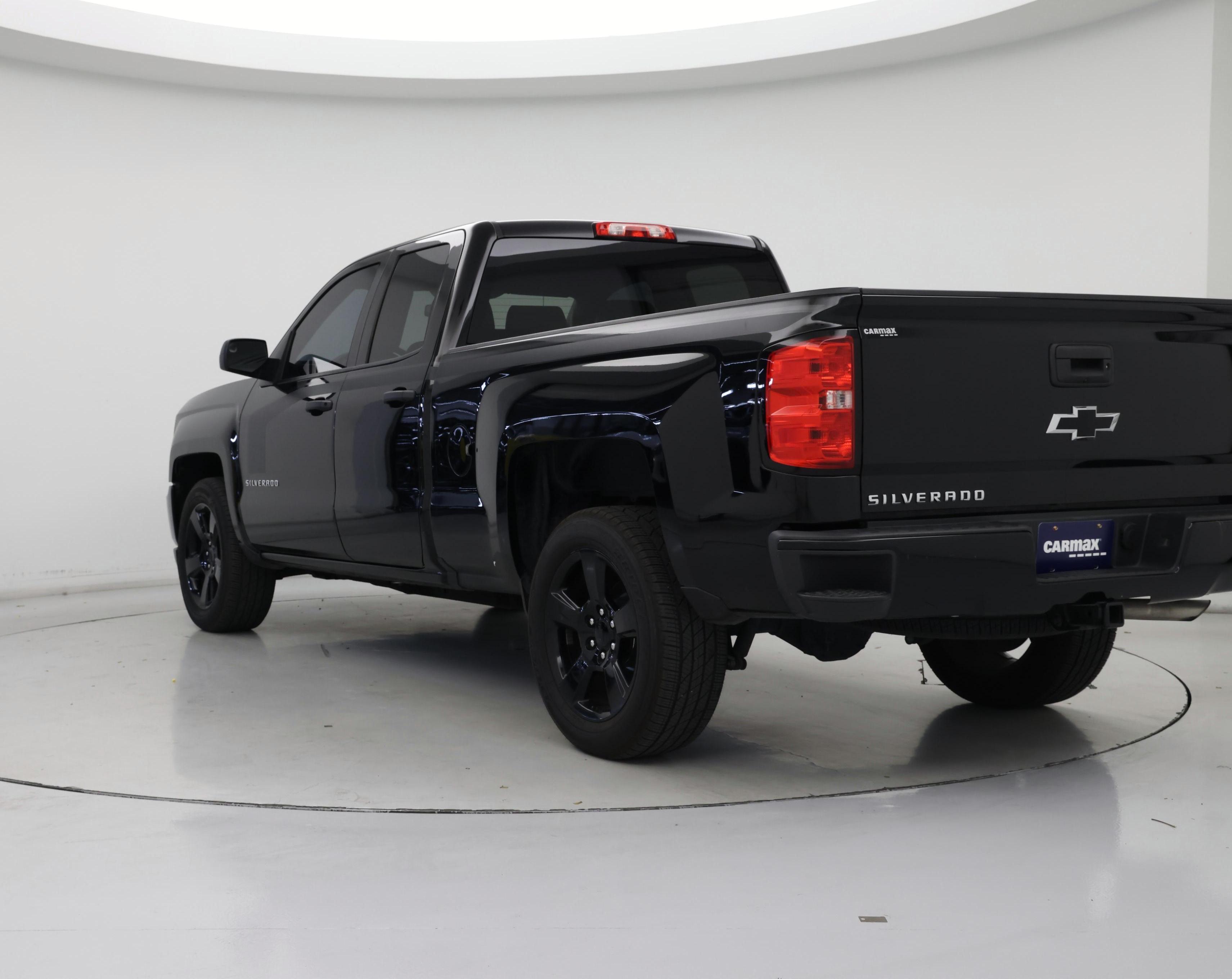 Thumbnail: 2017 Chevrolet Silverado 1500 - 2