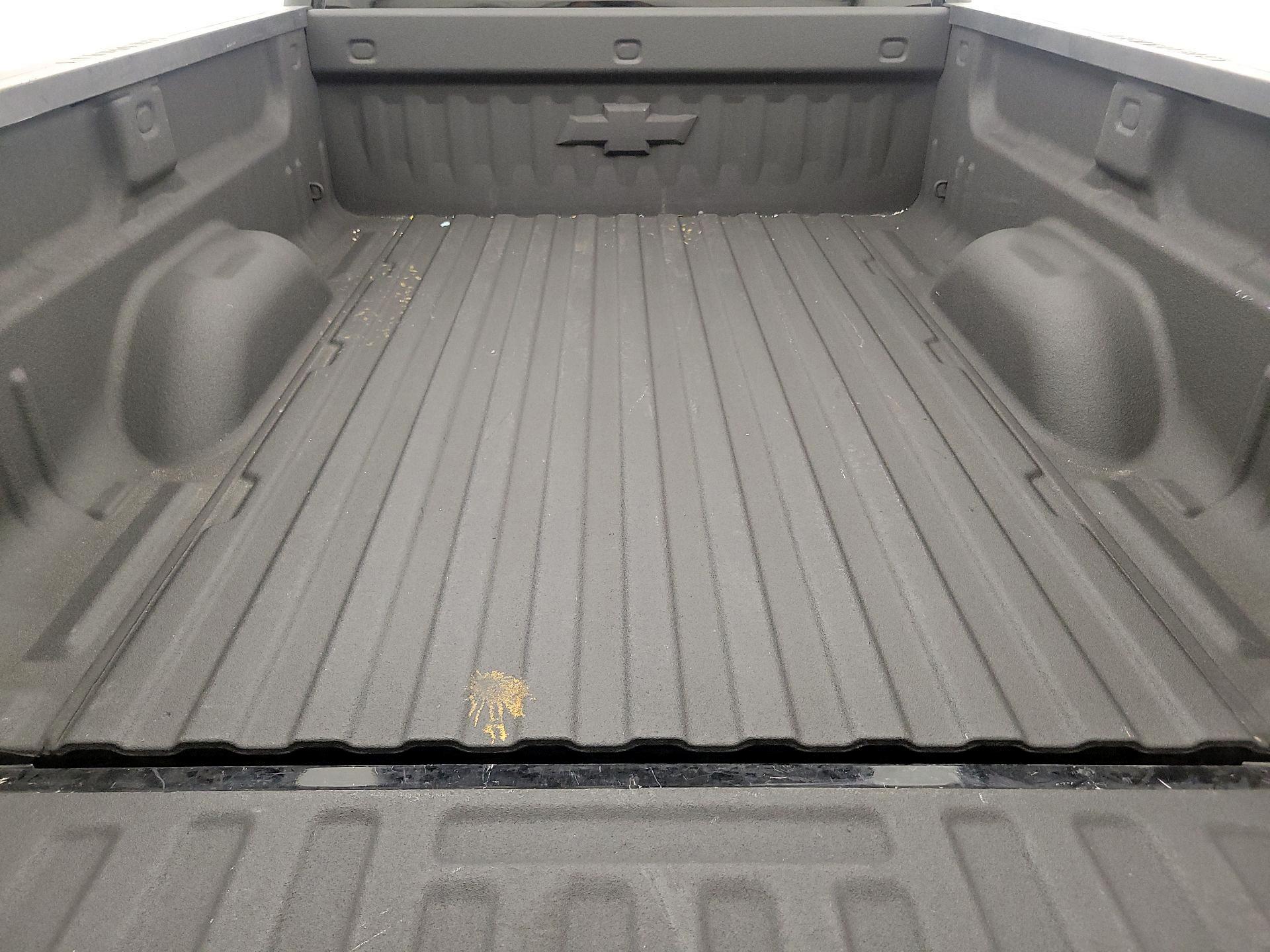 Thumbnail: 2017 Chevrolet Silverado 1500 - 20