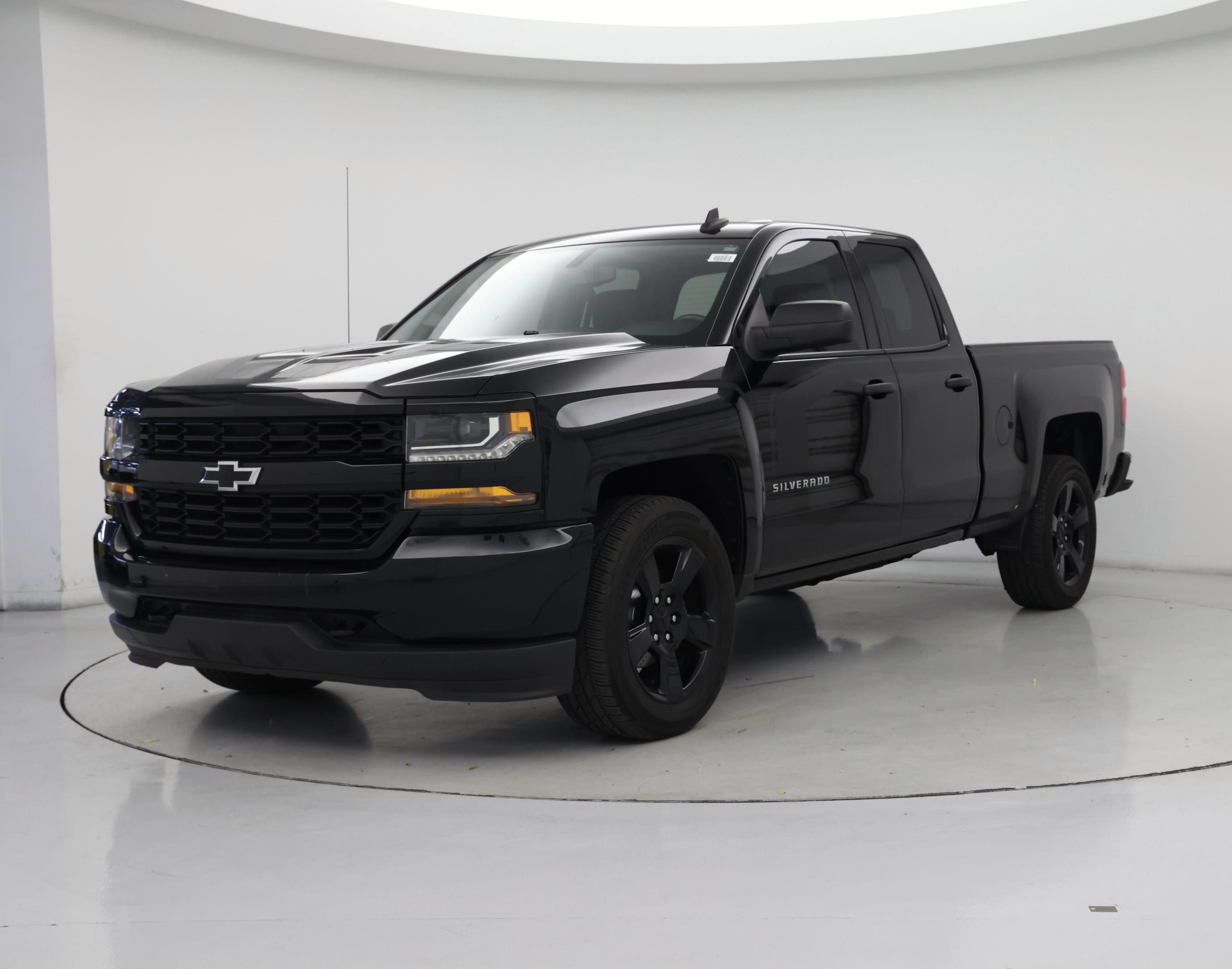 Thumbnail: 2017 Chevrolet Silverado 1500 - 4