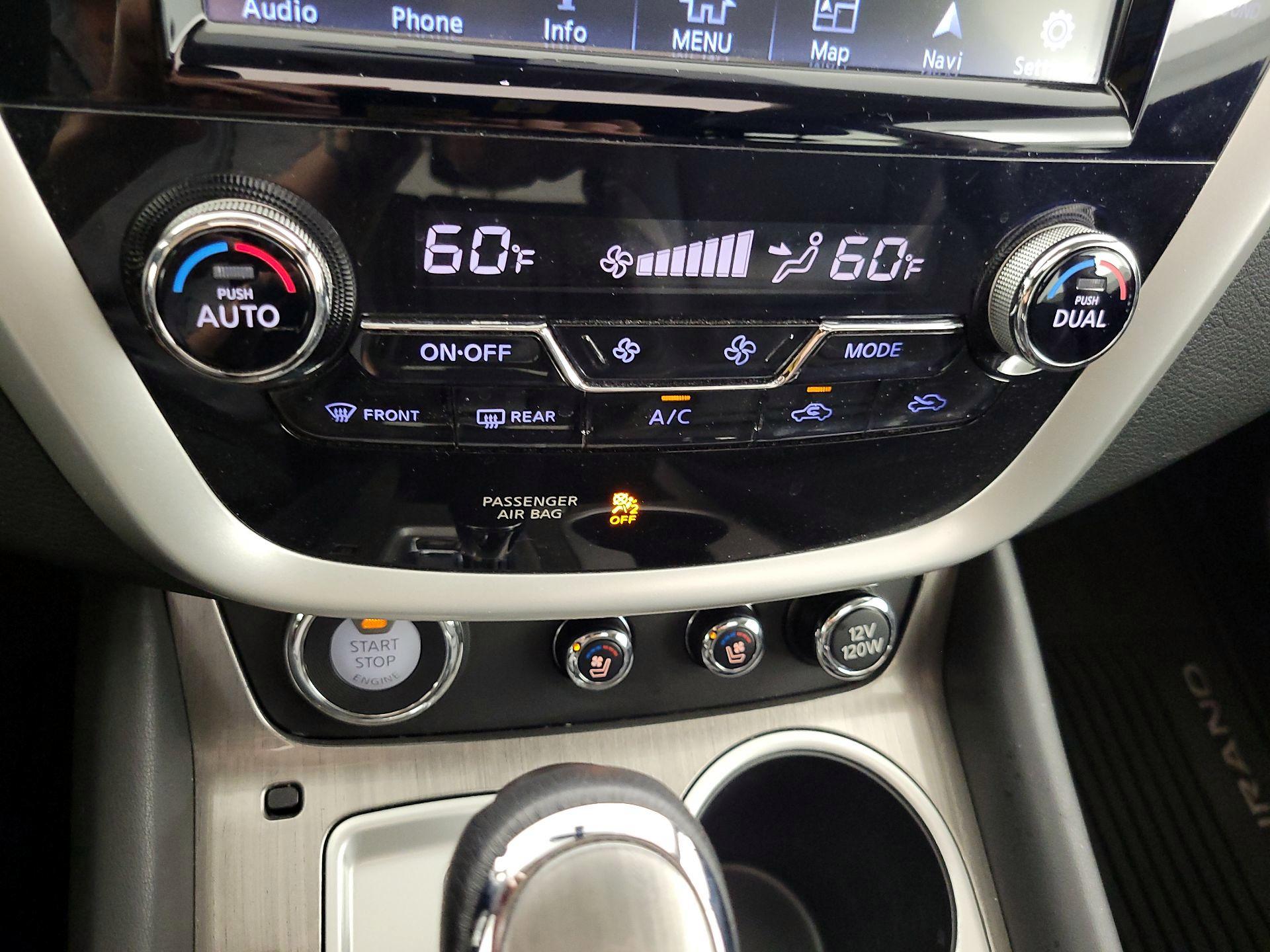 Thumbnail: 2016 Nissan Murano - 17