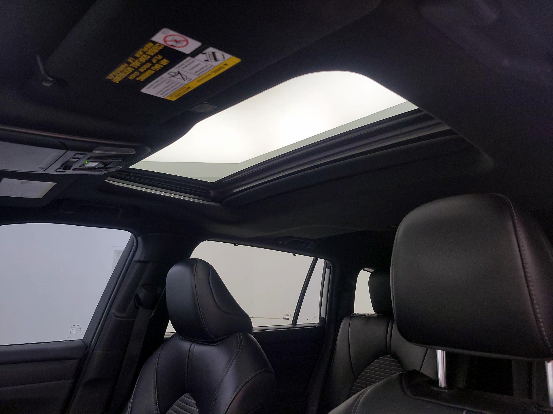 Thumbnail: 2023 Toyota Highlander - 19