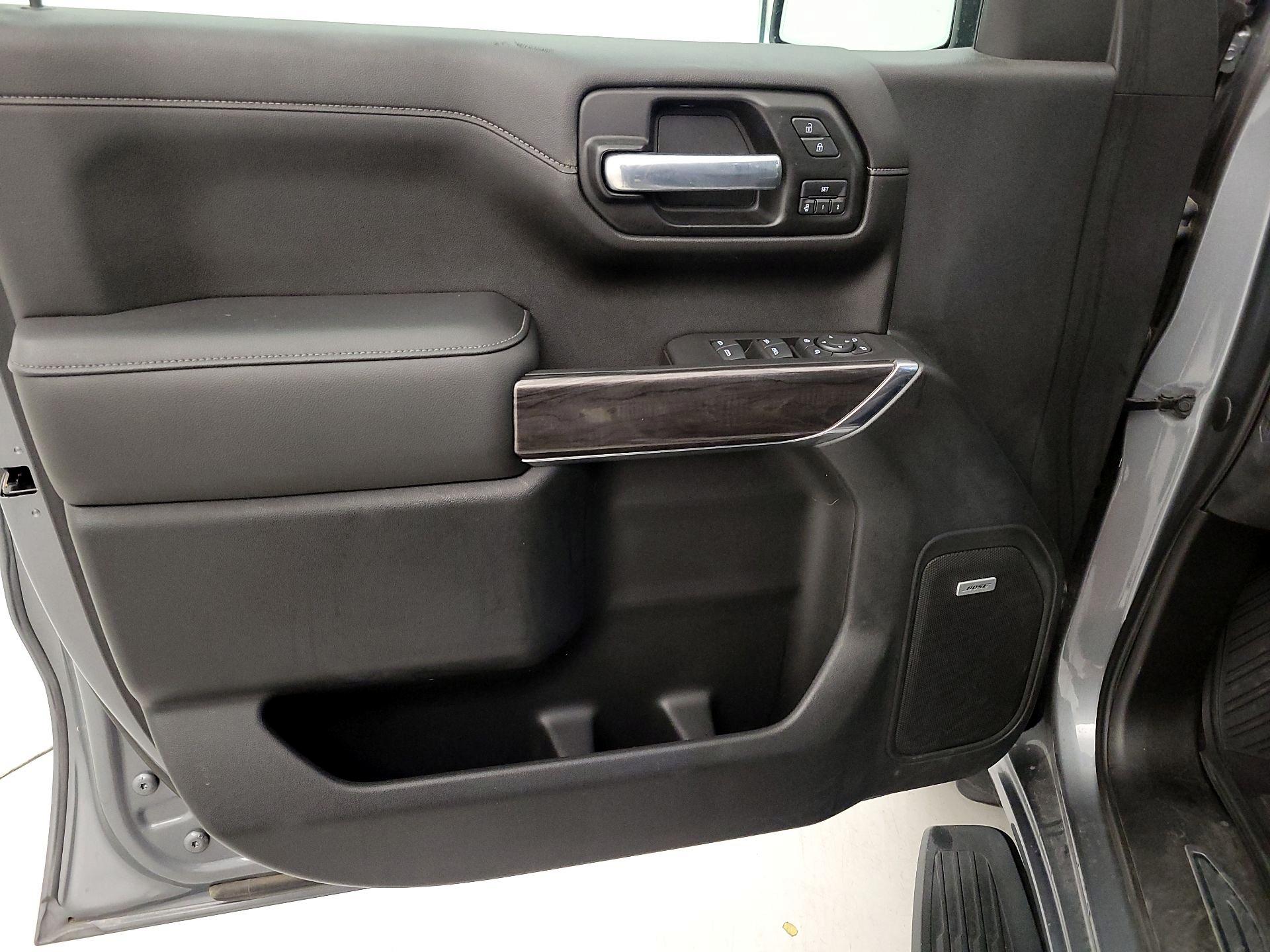 Thumbnail: 2020 Chevrolet Silverado 1500 - 12