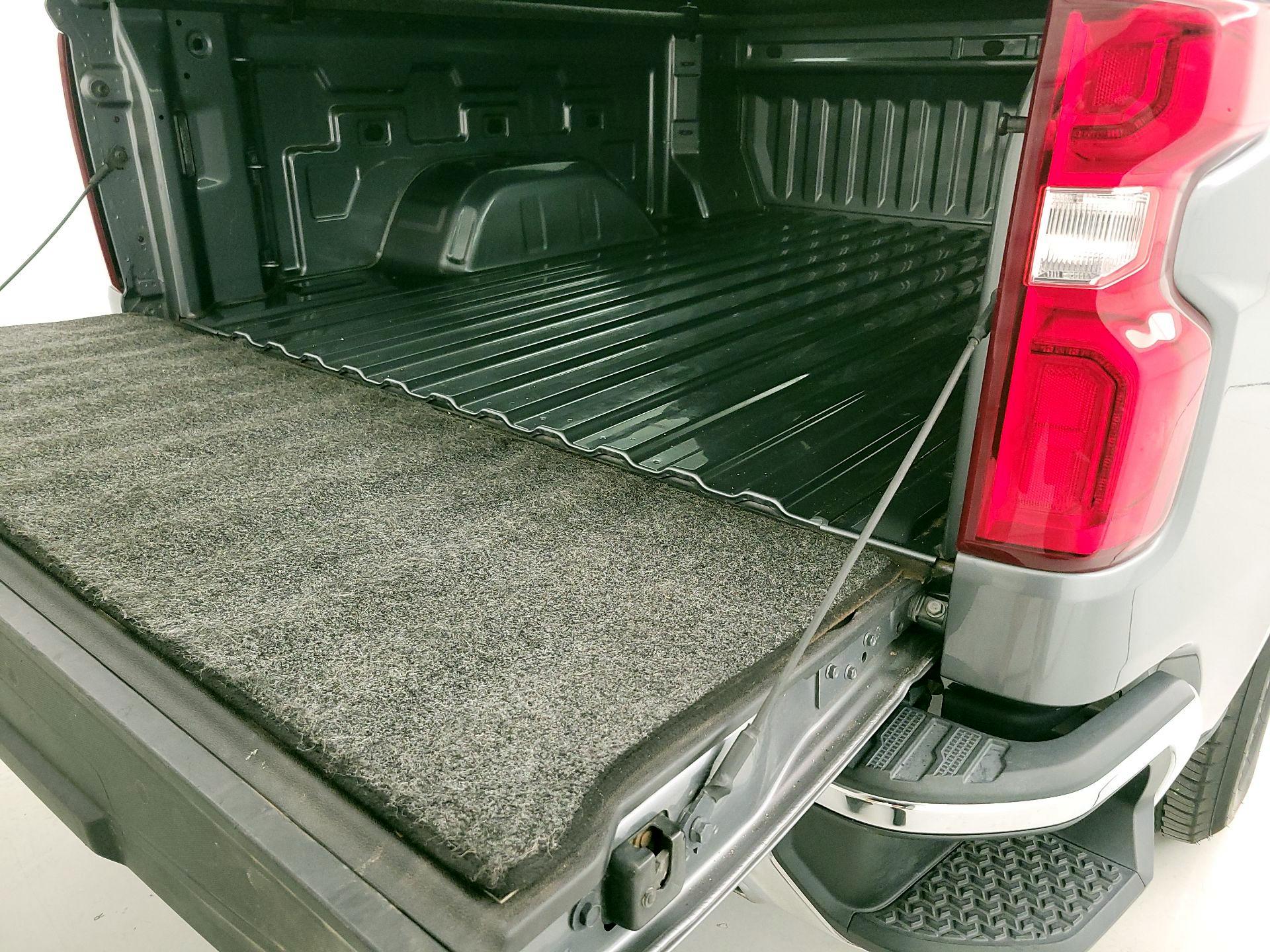 Thumbnail: 2020 Chevrolet Silverado 1500 - 20