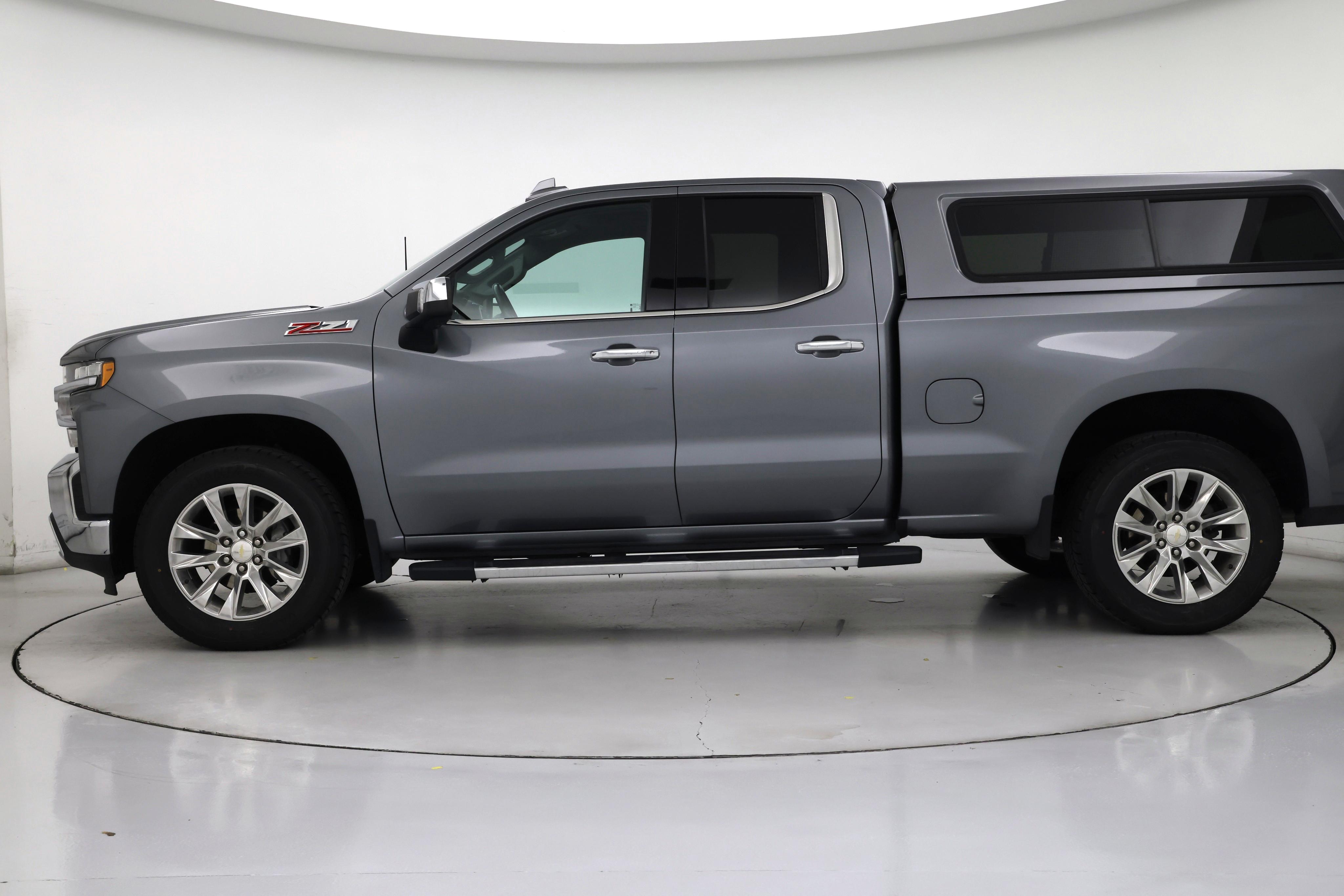 Thumbnail: 2020 Chevrolet Silverado 1500 - 3