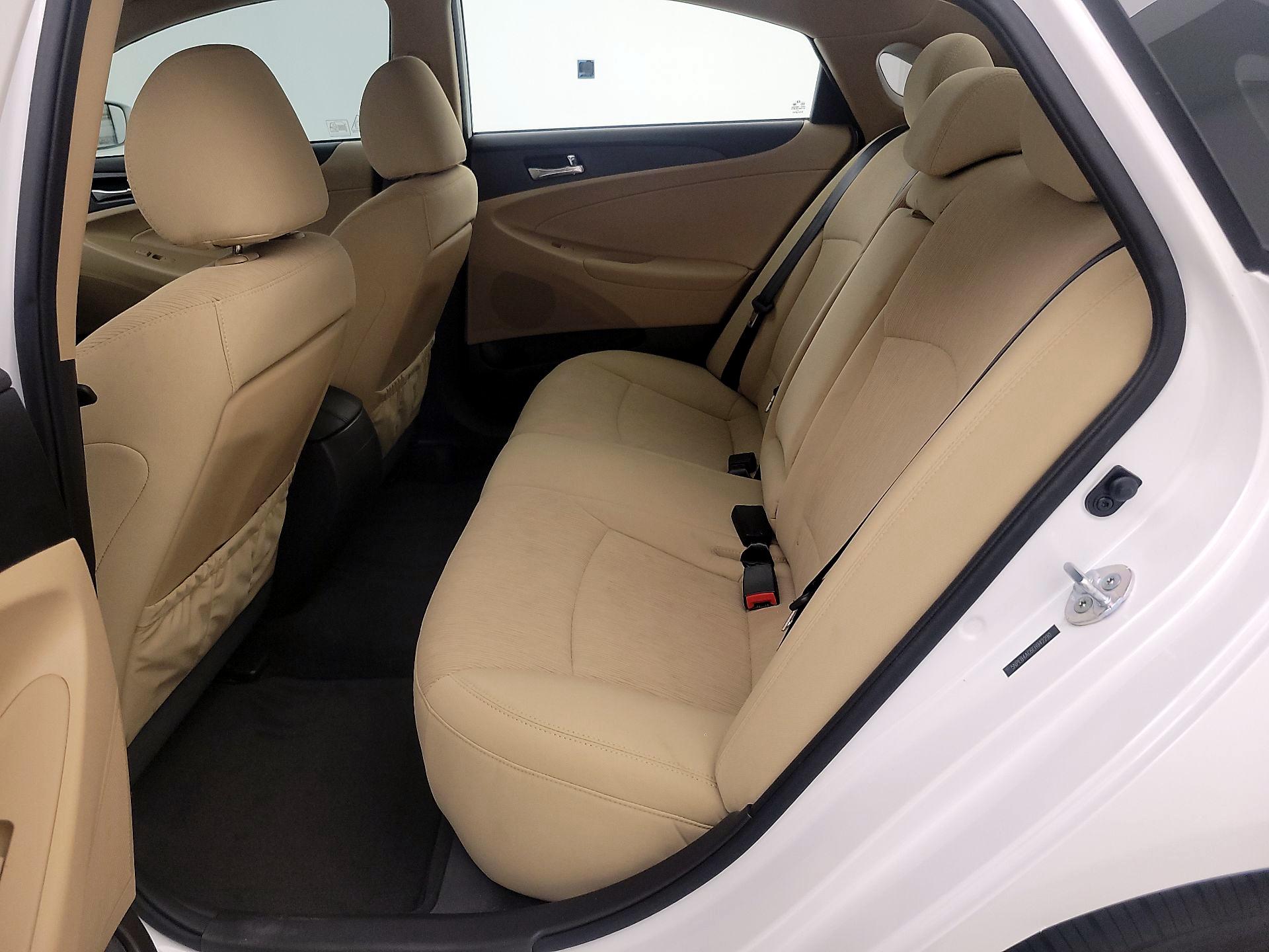 Thumbnail: 2014 Hyundai Sonata - 19