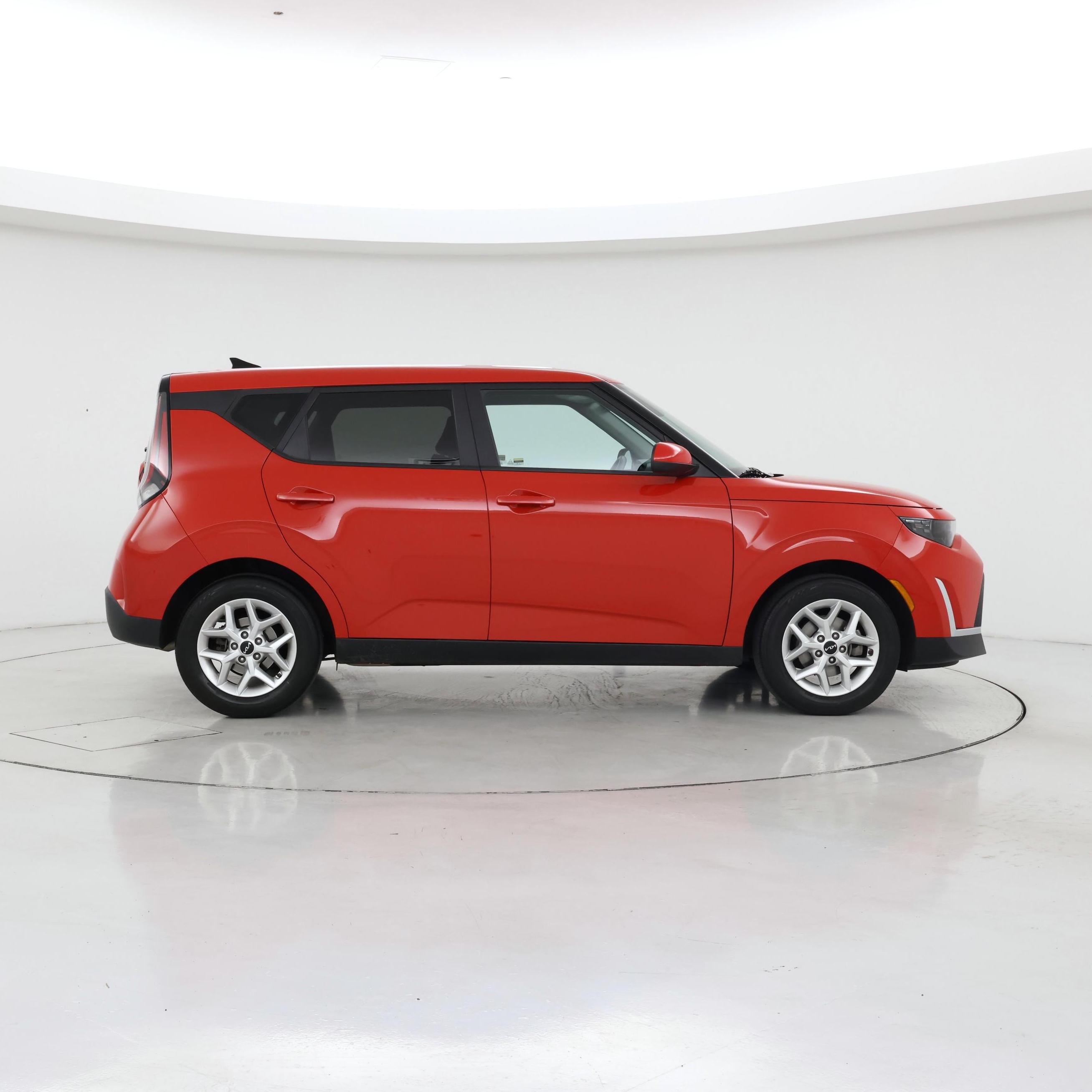 Thumbnail: 2023 Kia Soul - 7