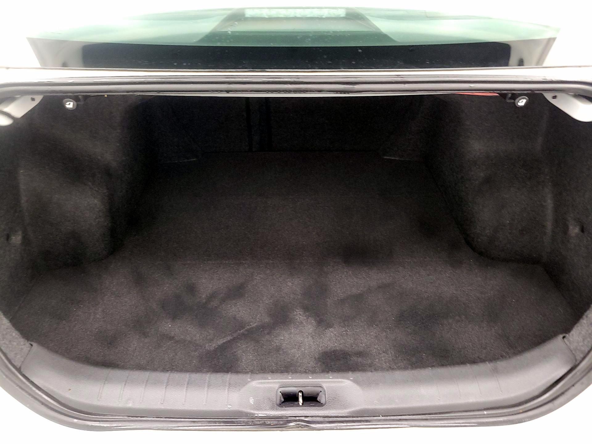 Thumbnail: 2019 Nissan Altima - 20