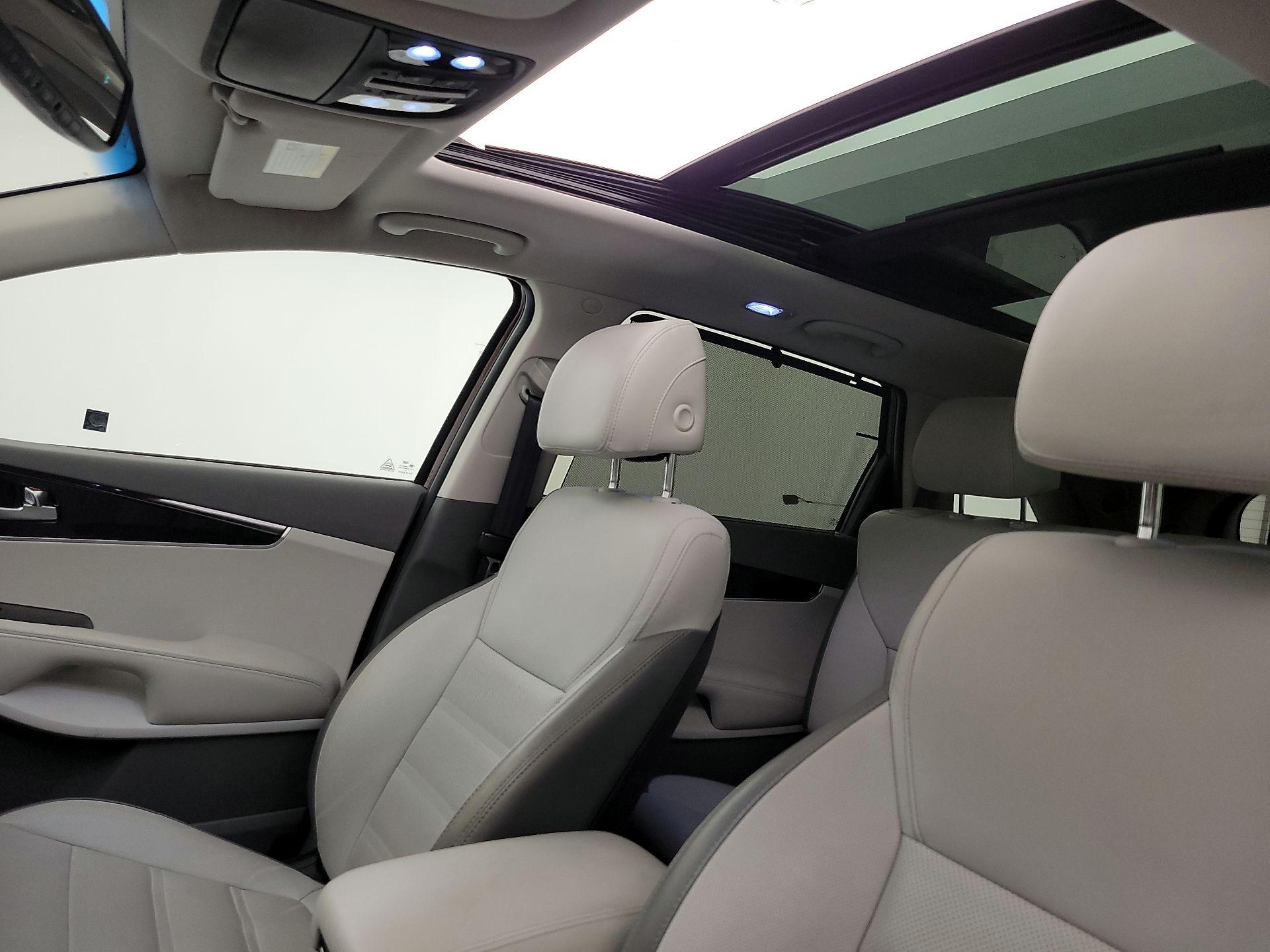 Thumbnail: 2017 Kia Sorento - 20