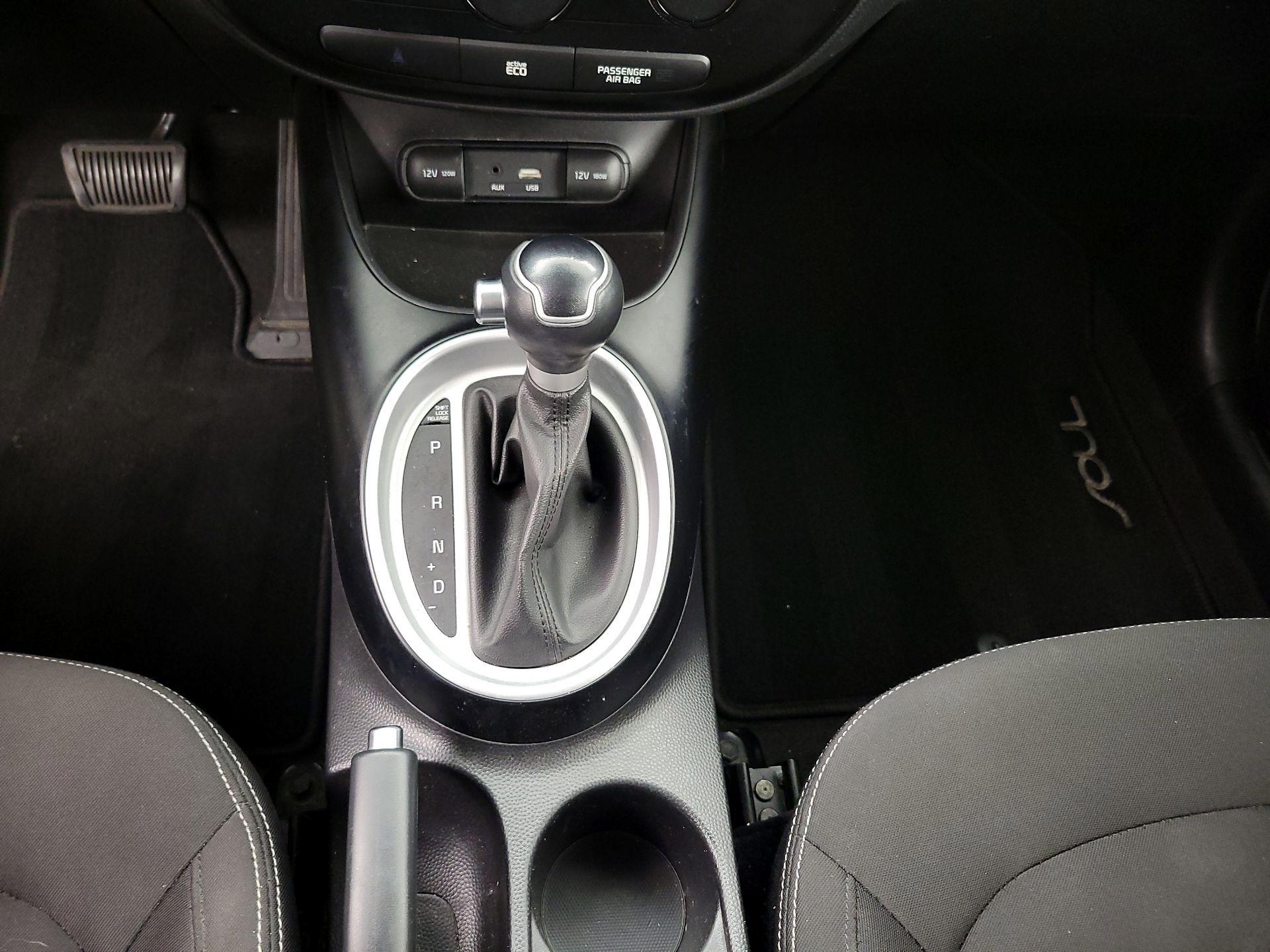 Thumbnail: 2016 Kia Soul - 16