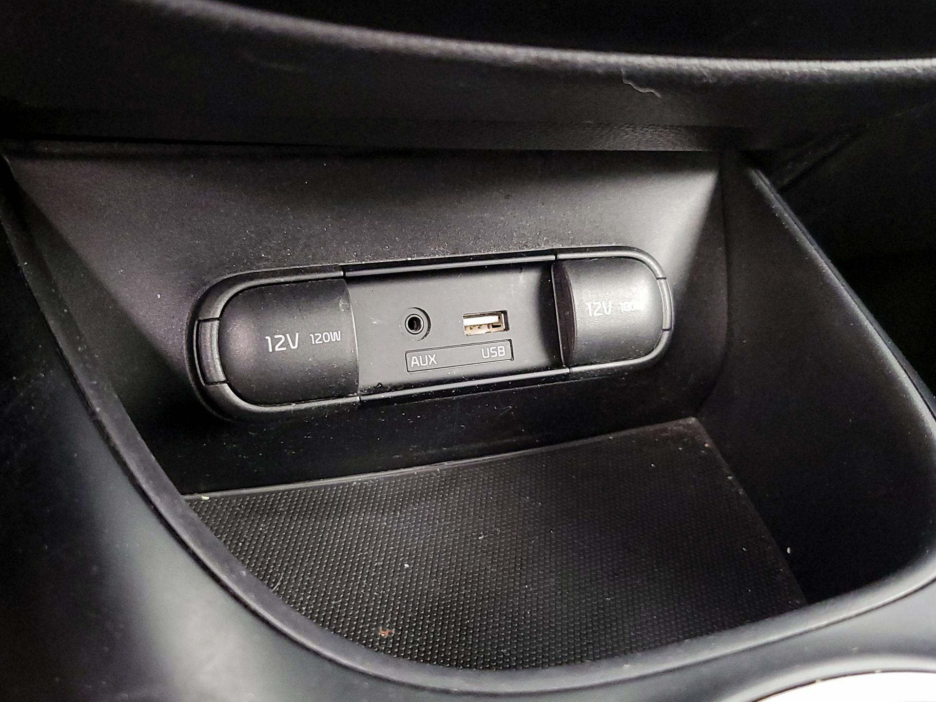 Thumbnail: 2016 Kia Soul - 17