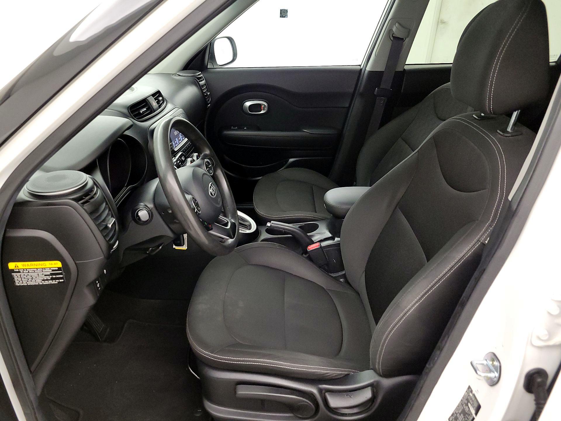 Thumbnail: 2018 Kia Soul - 11