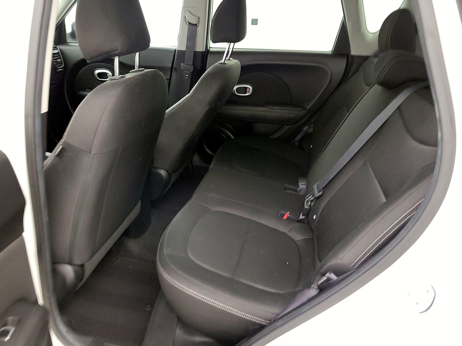 Thumbnail: 2018 Kia Soul - 18
