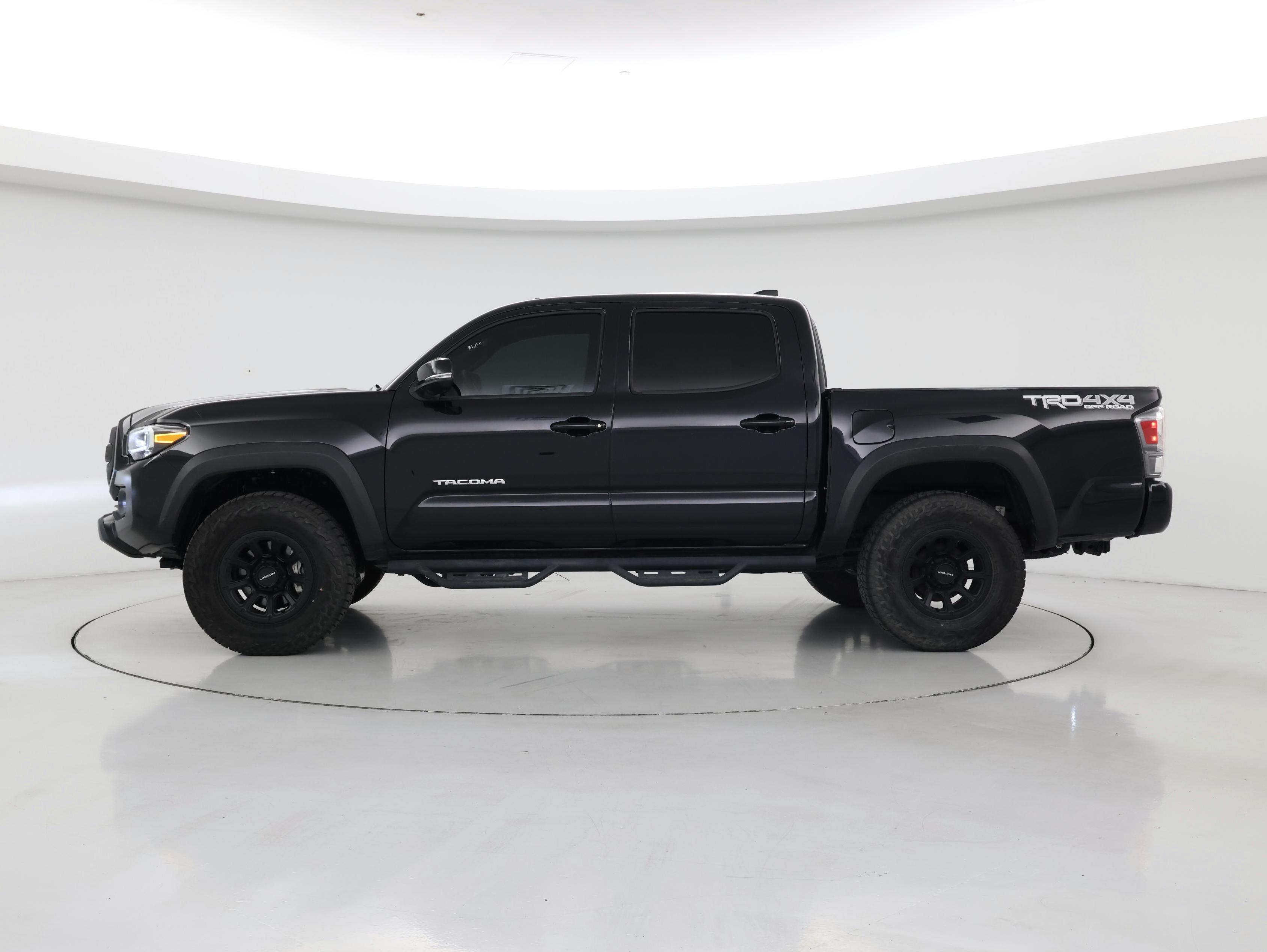 Thumbnail: 2022 Toyota Tacoma - 3
