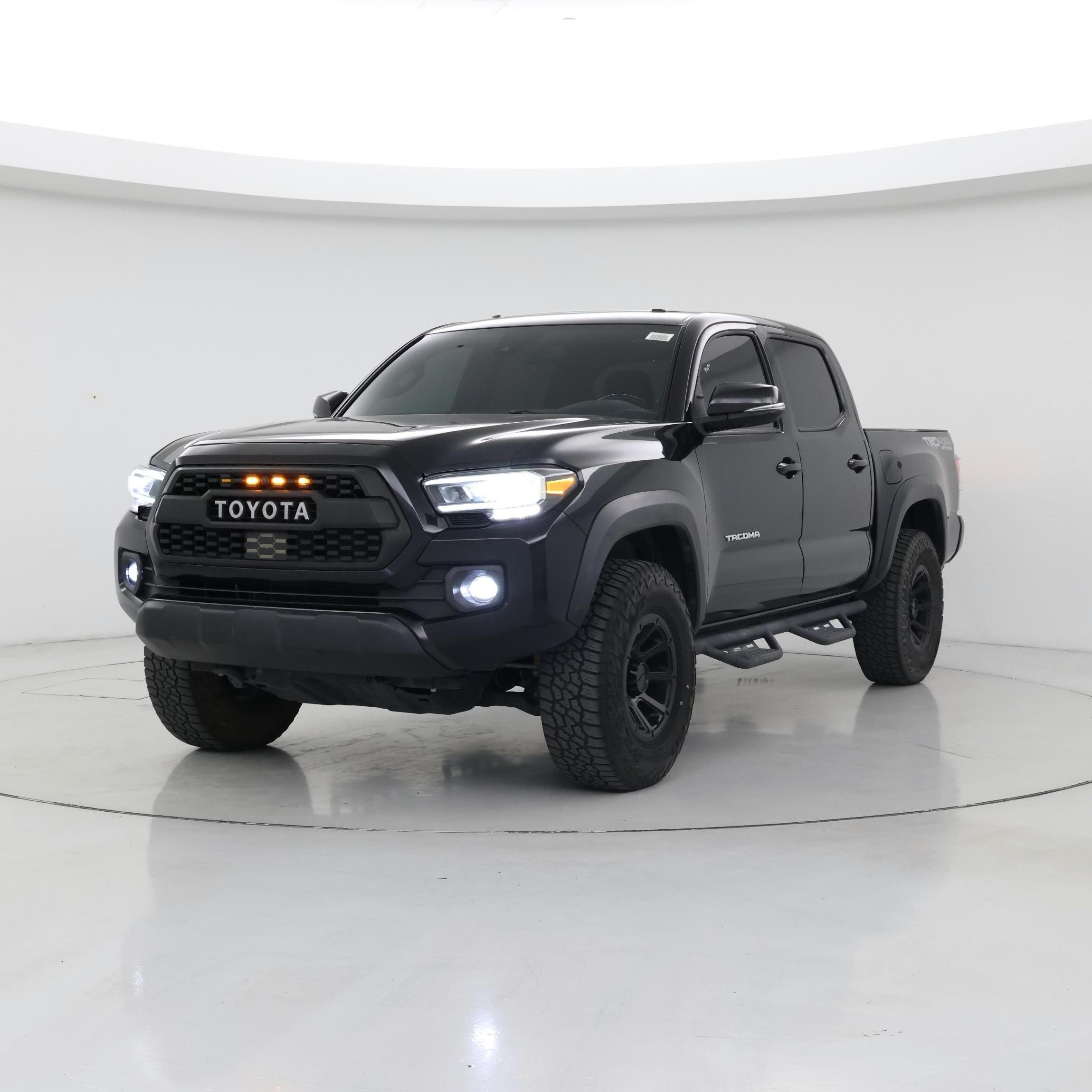Thumbnail: 2022 Toyota Tacoma - 4