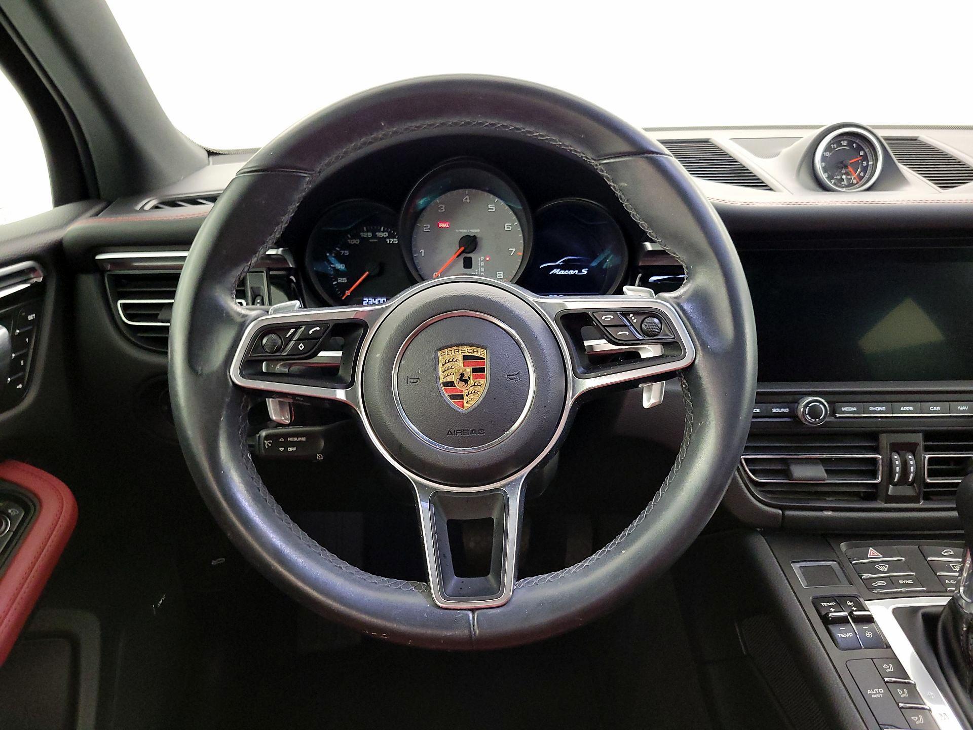 Thumbnail: 2019 Porsche Macan - 10