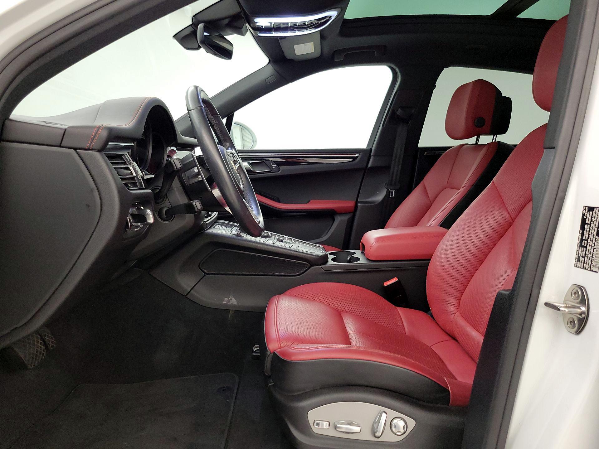 Thumbnail: 2019 Porsche Macan - 11