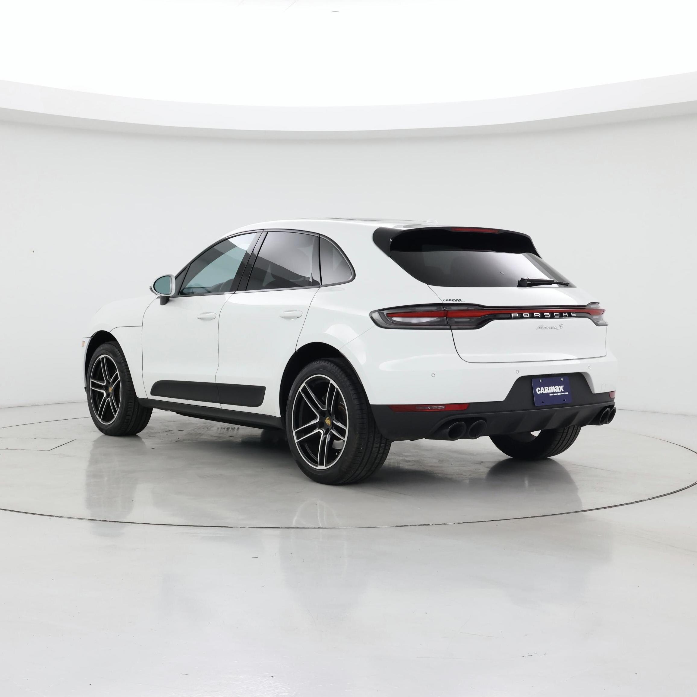 Thumbnail: 2019 Porsche Macan - 2