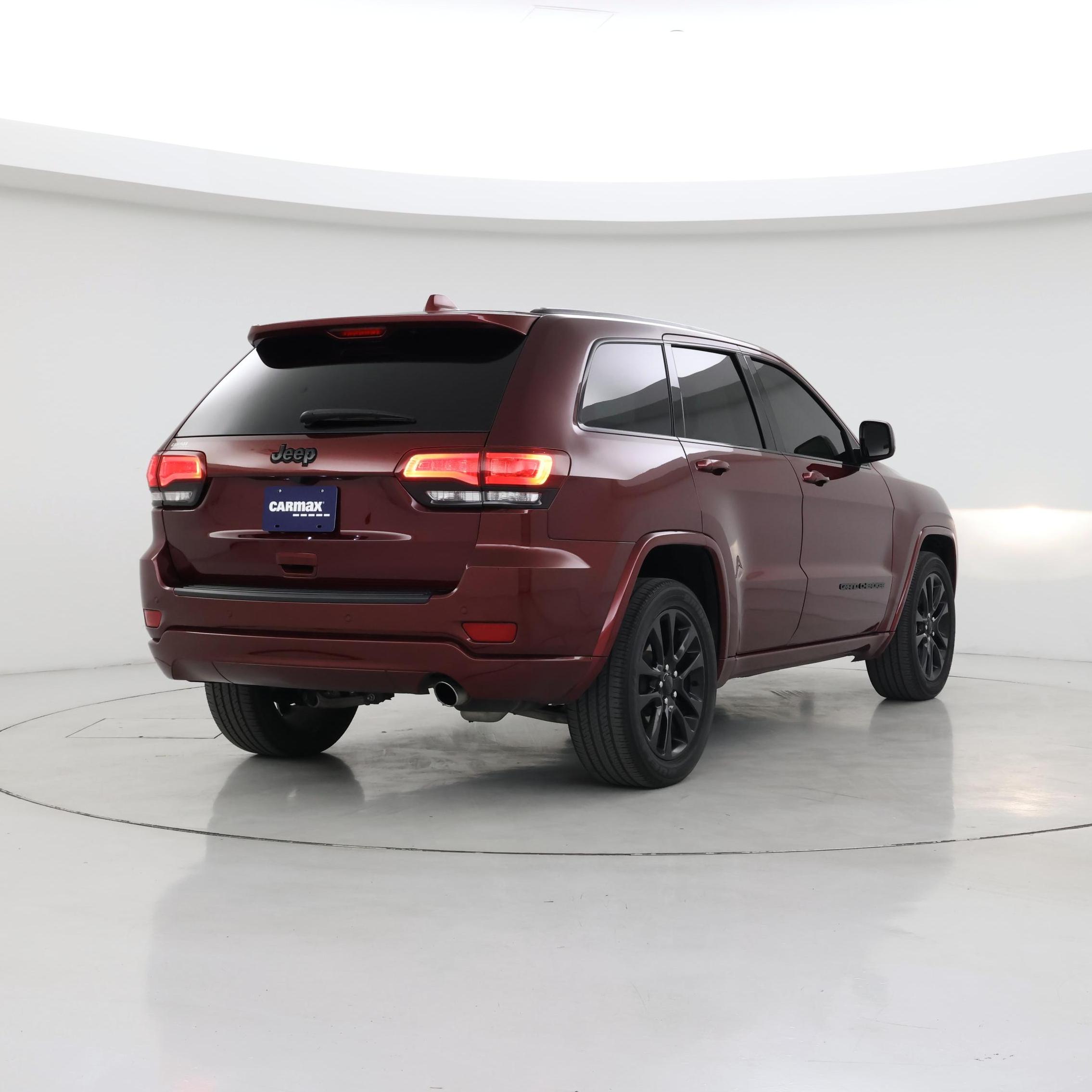 Thumbnail: 2020 Jeep Grand Cherokee - 8