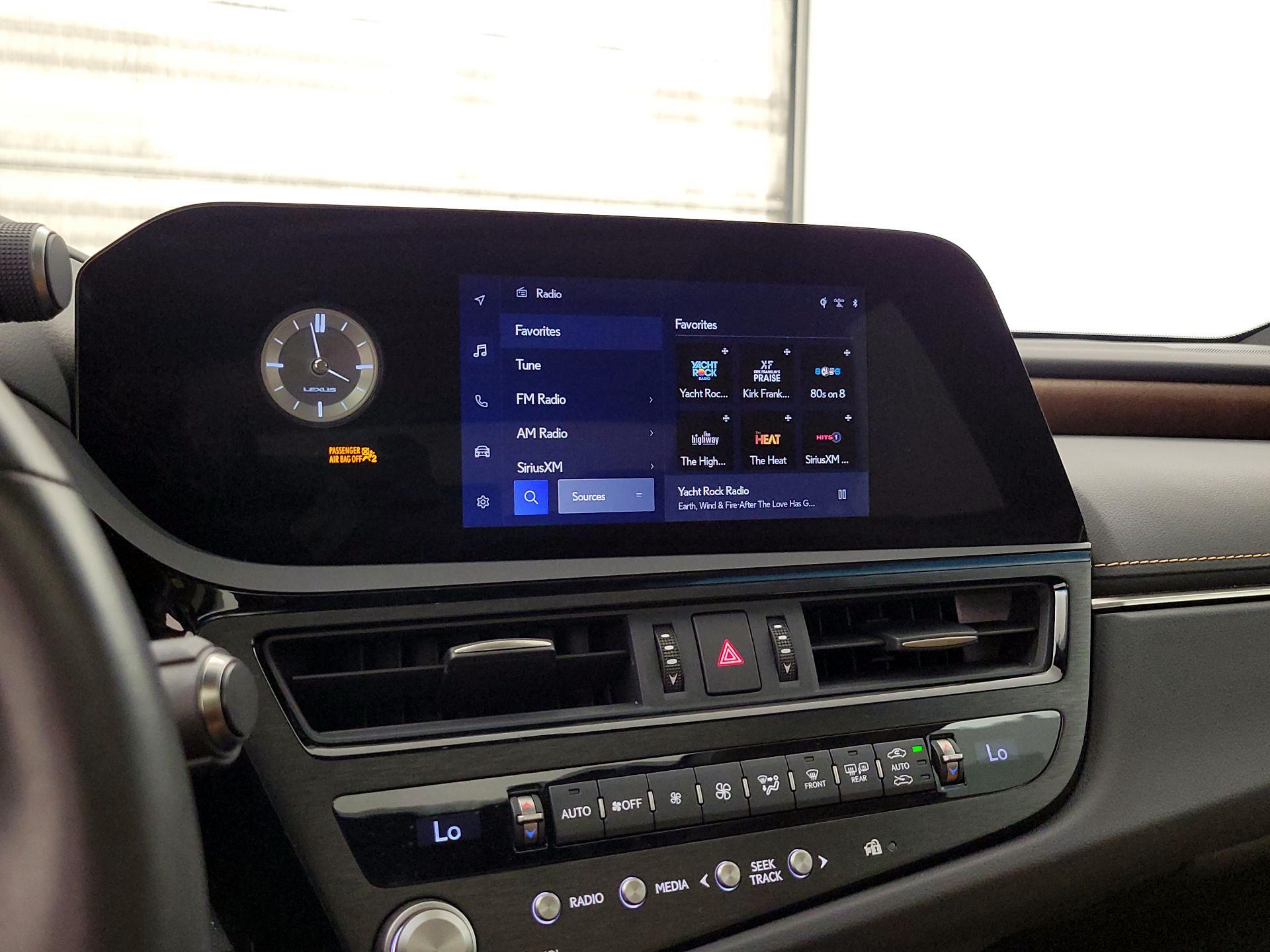 Thumbnail: 2023 Lexus ES - 15